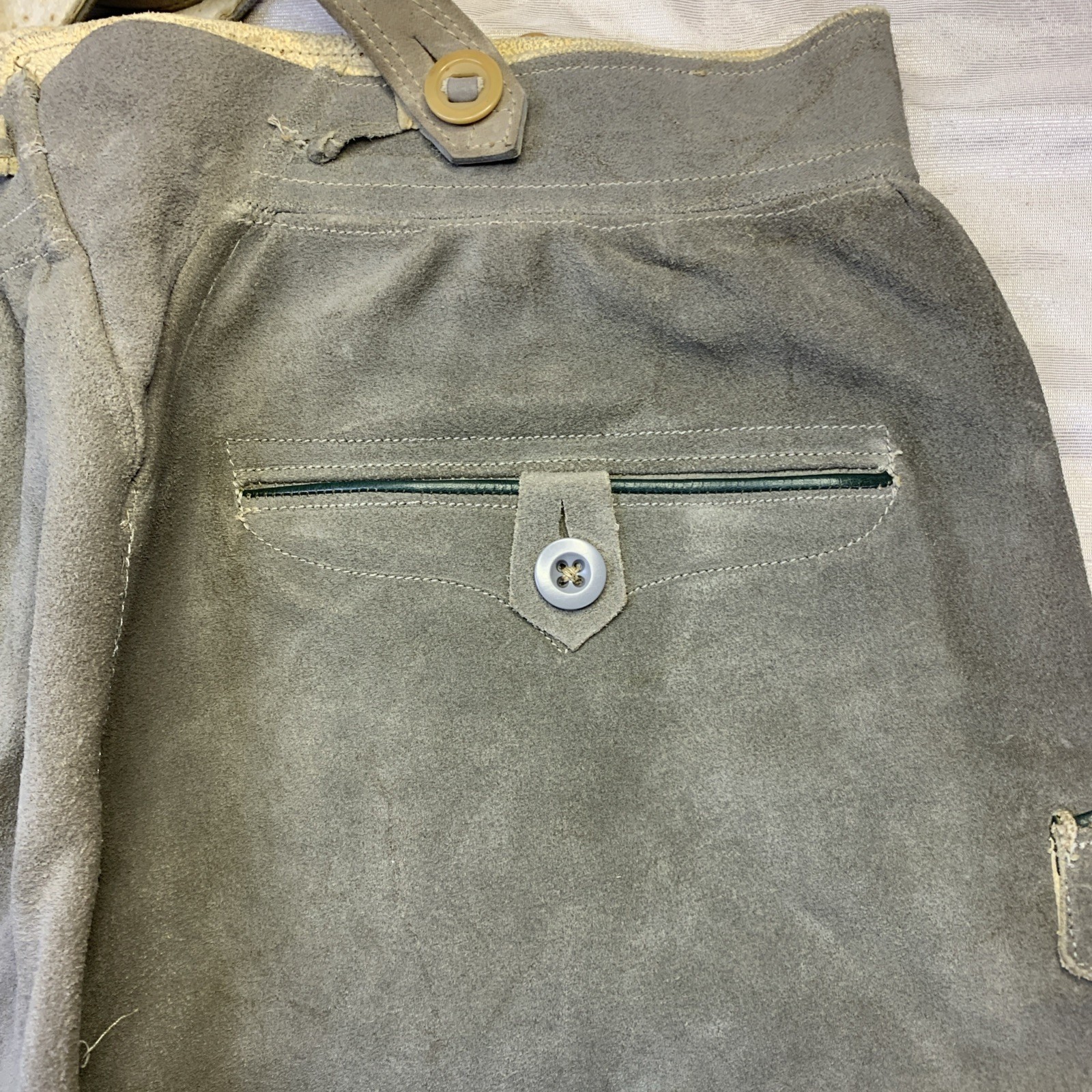 Vintage Austrian Lederhosen Heichlinger 32 Waist Suspenders Breast Plate