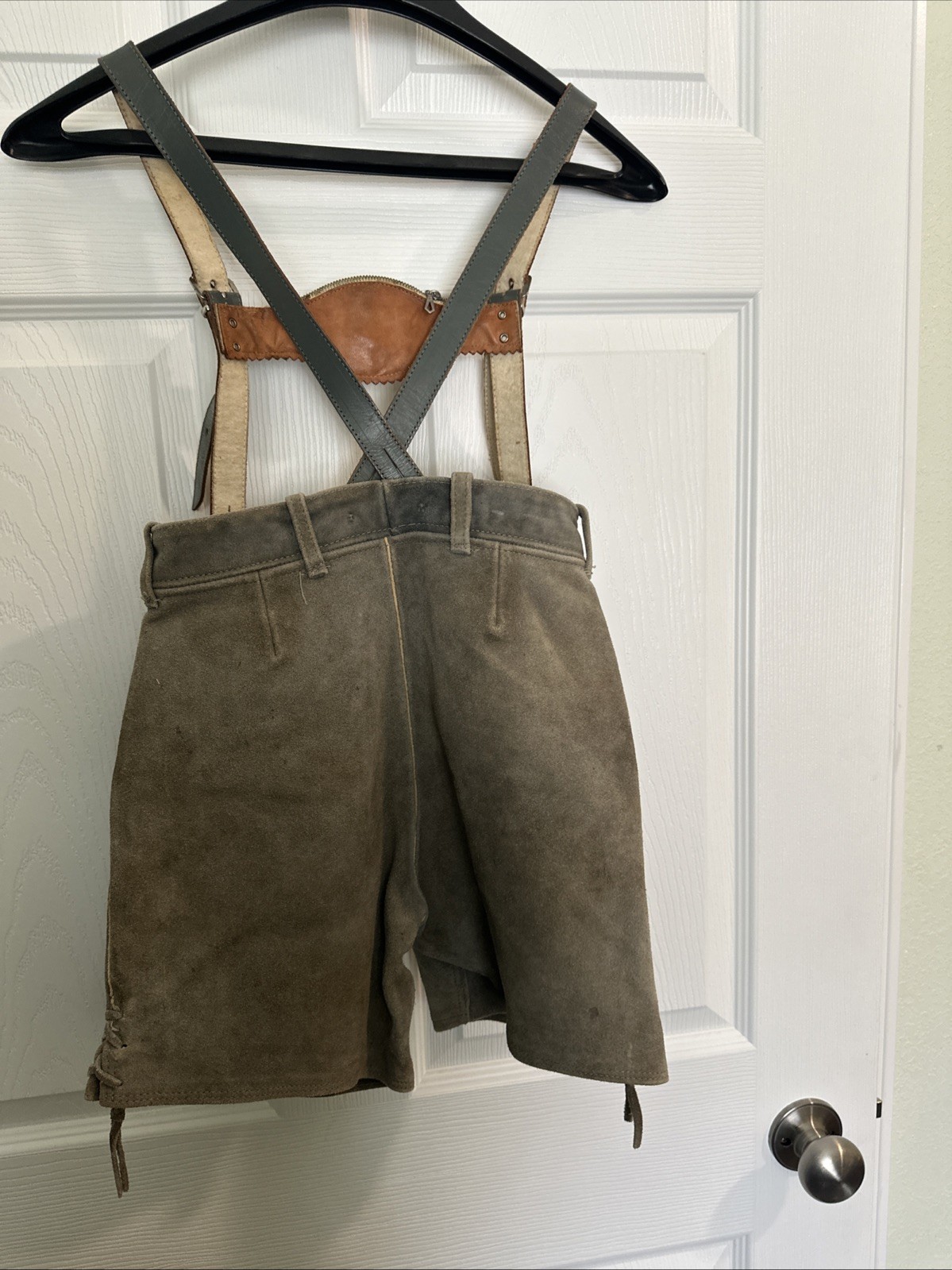 VTG Lederhosen Germany Suede Leather Shorts Suspenders Oktoberfest Child Size