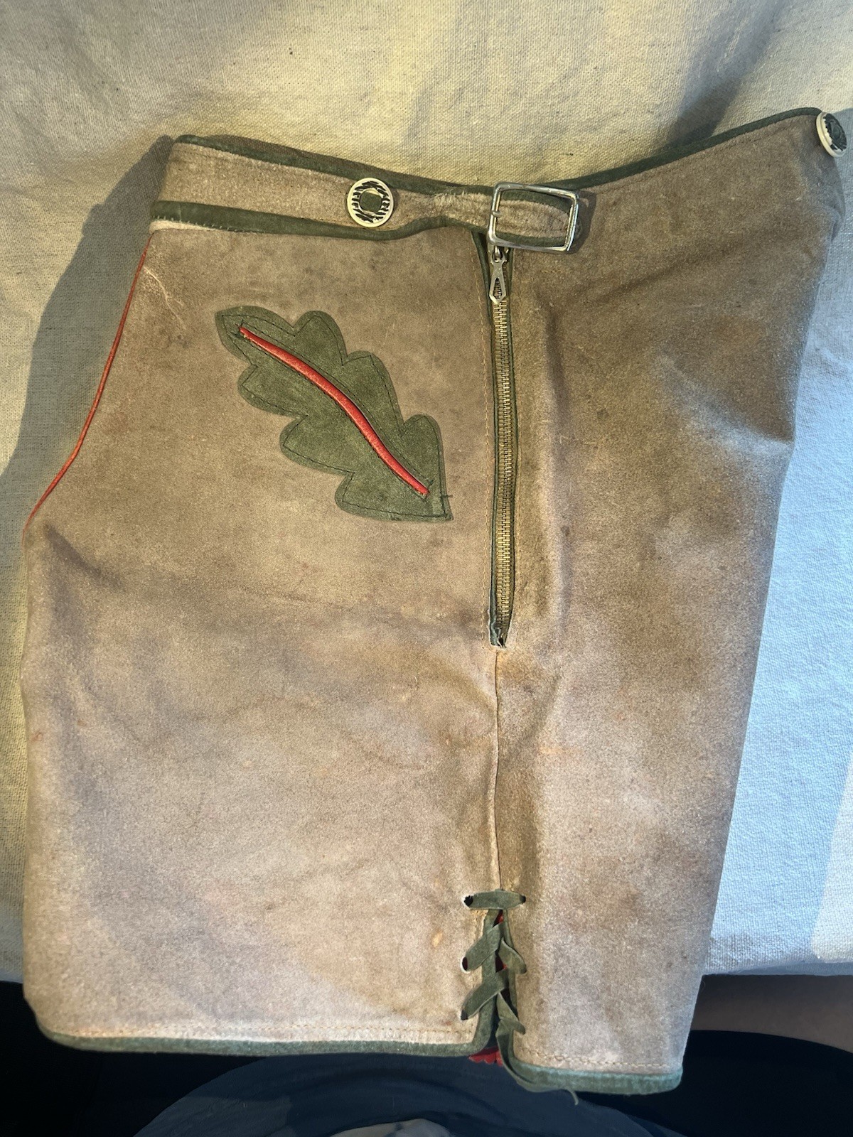 Vintage German Lederhosen Suede Leather Shorts Oktoberfest Size 26