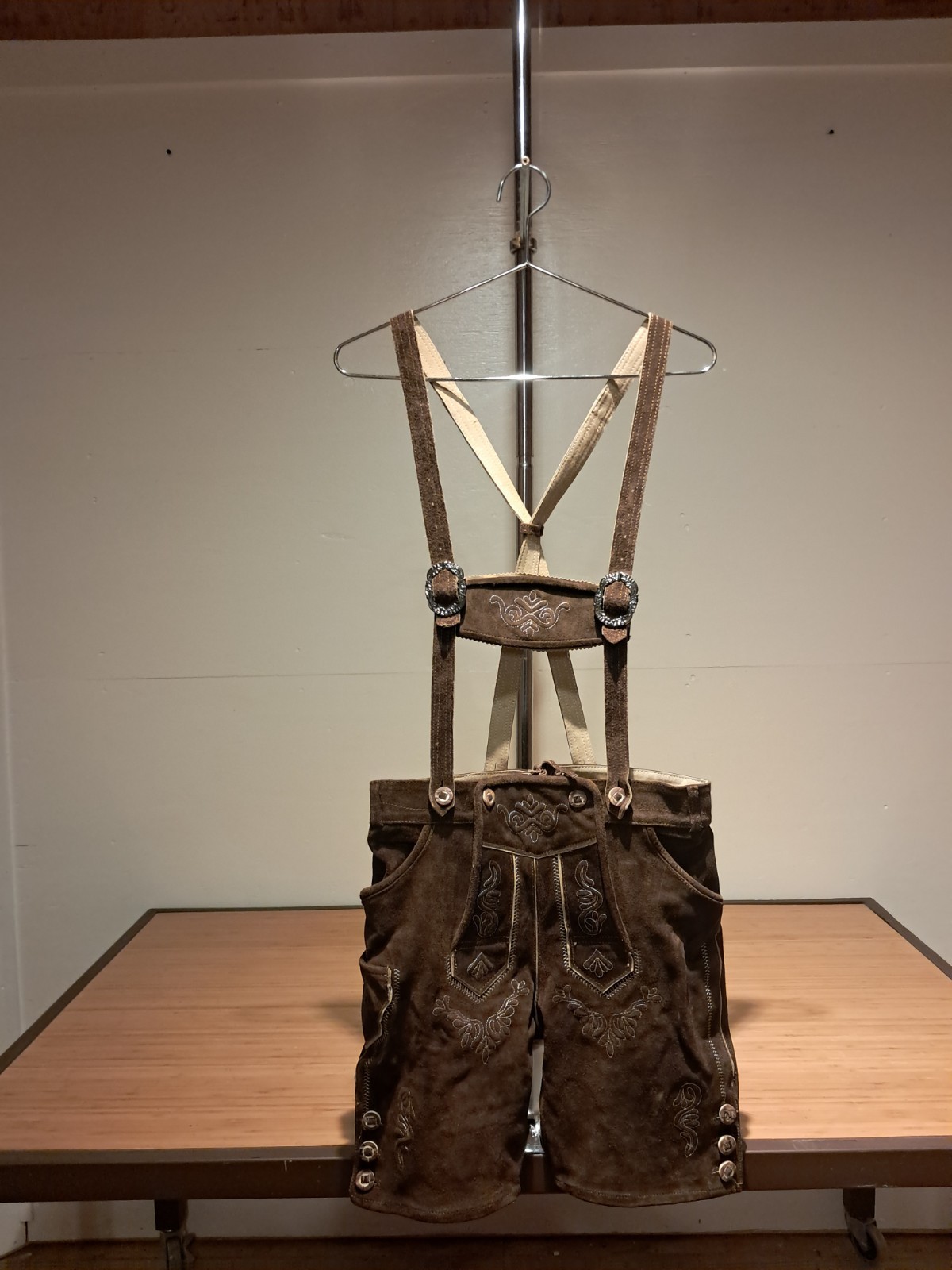 Ernst Licht Brown Leather German Lederhosen Size 32 RN 64819 with Suspenders