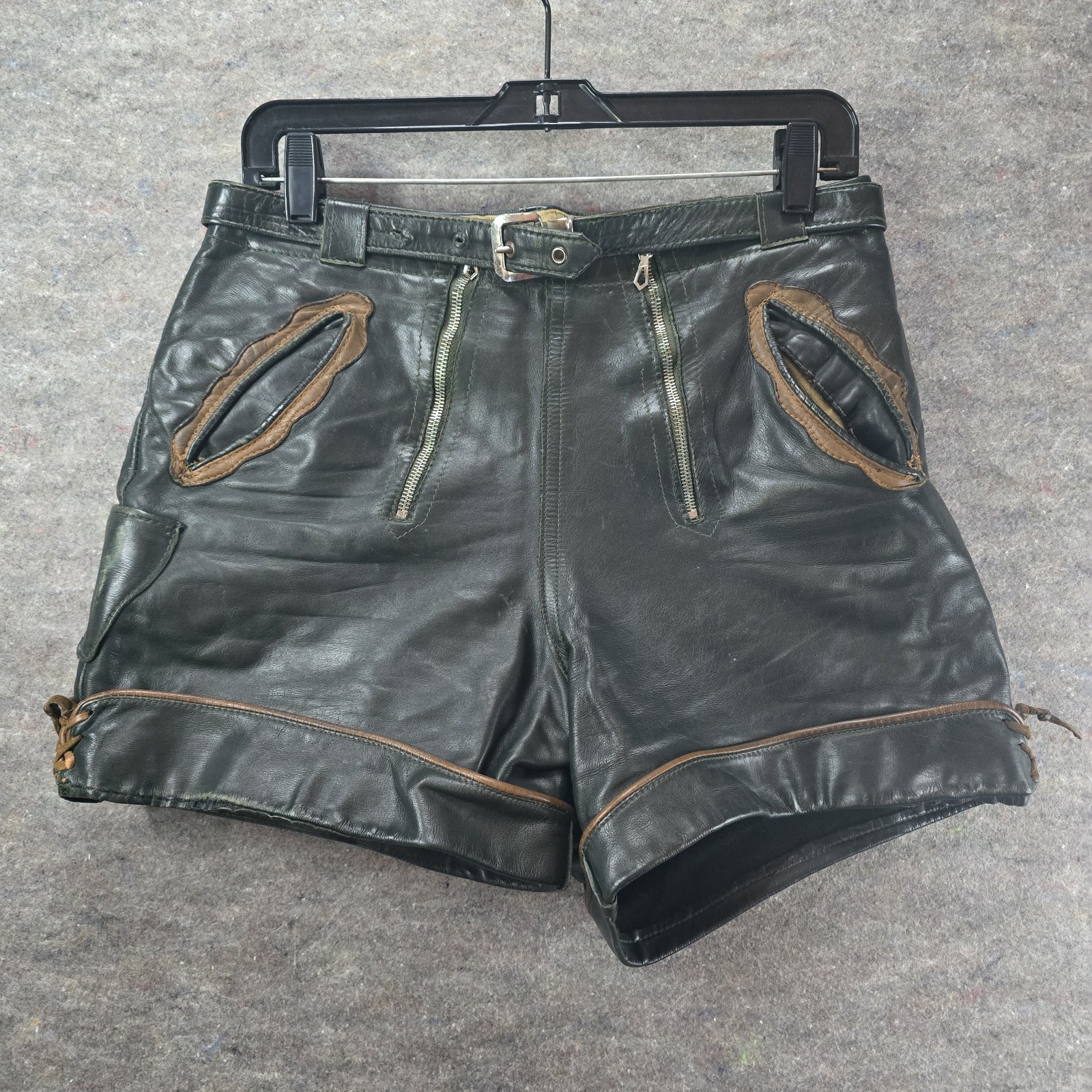 Vintage German Austrian Lederhosen Green Leather Shorts Oktoberfest Womens Sz 31