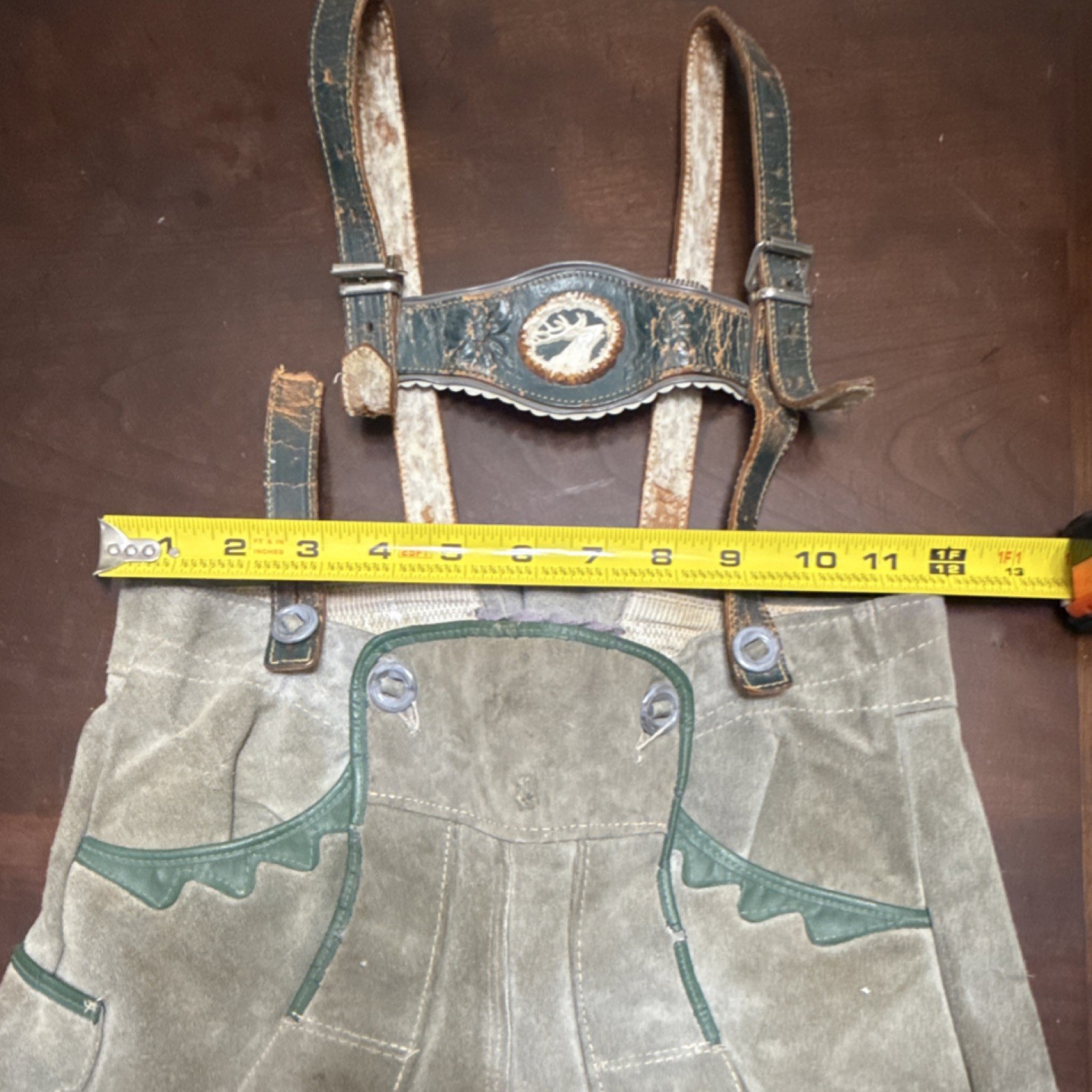Lederhosen Kurze Hirschleder Vintage with Stains And Torn Strap