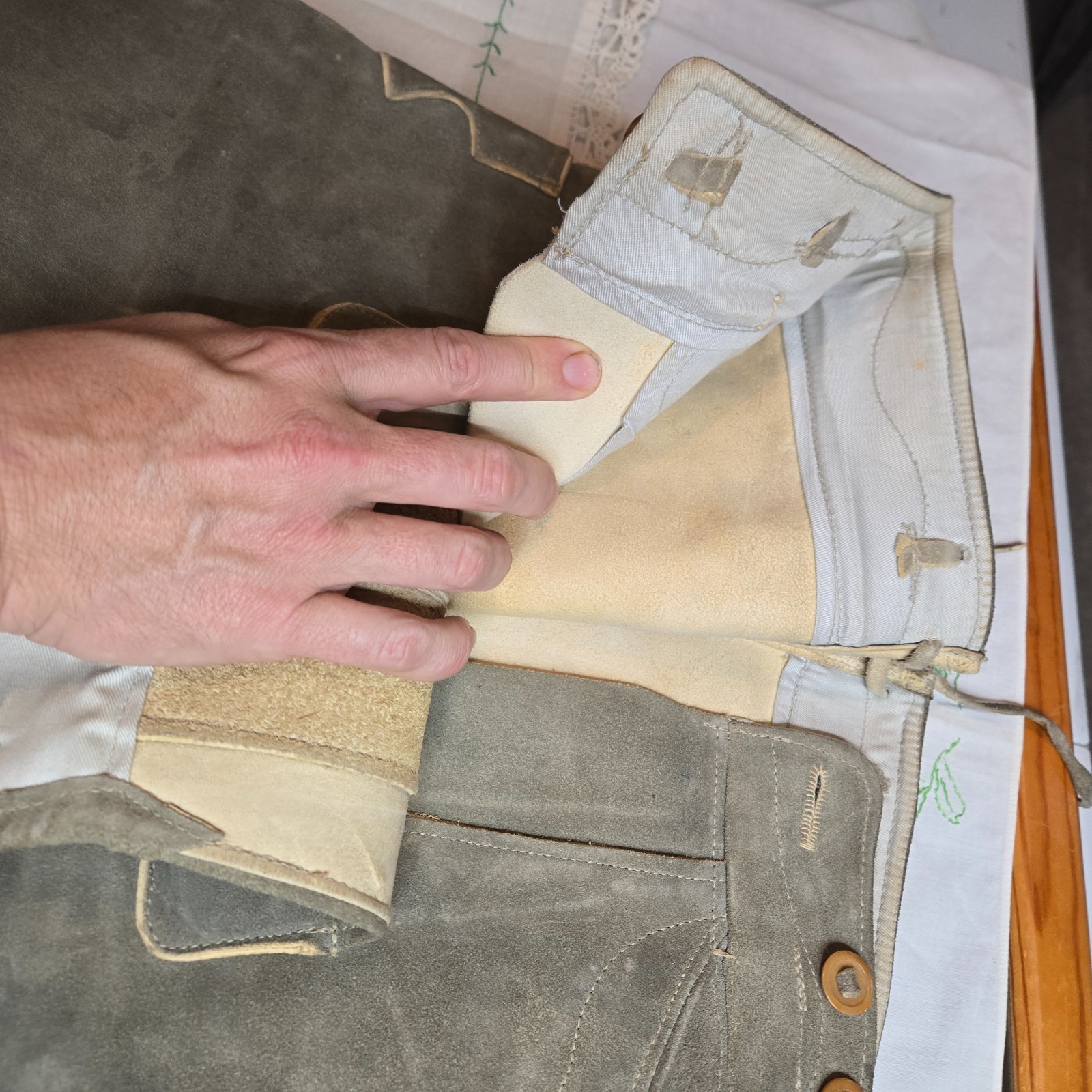 Lederhosen, thick leather material, Authentic