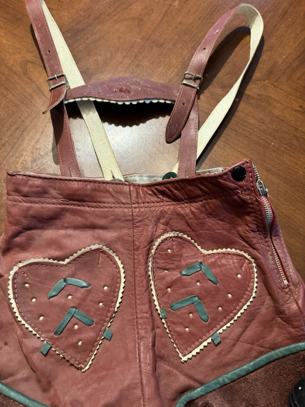 Vintage Lederhosen Red With Green ￼Accents German Shorts Echt Leder