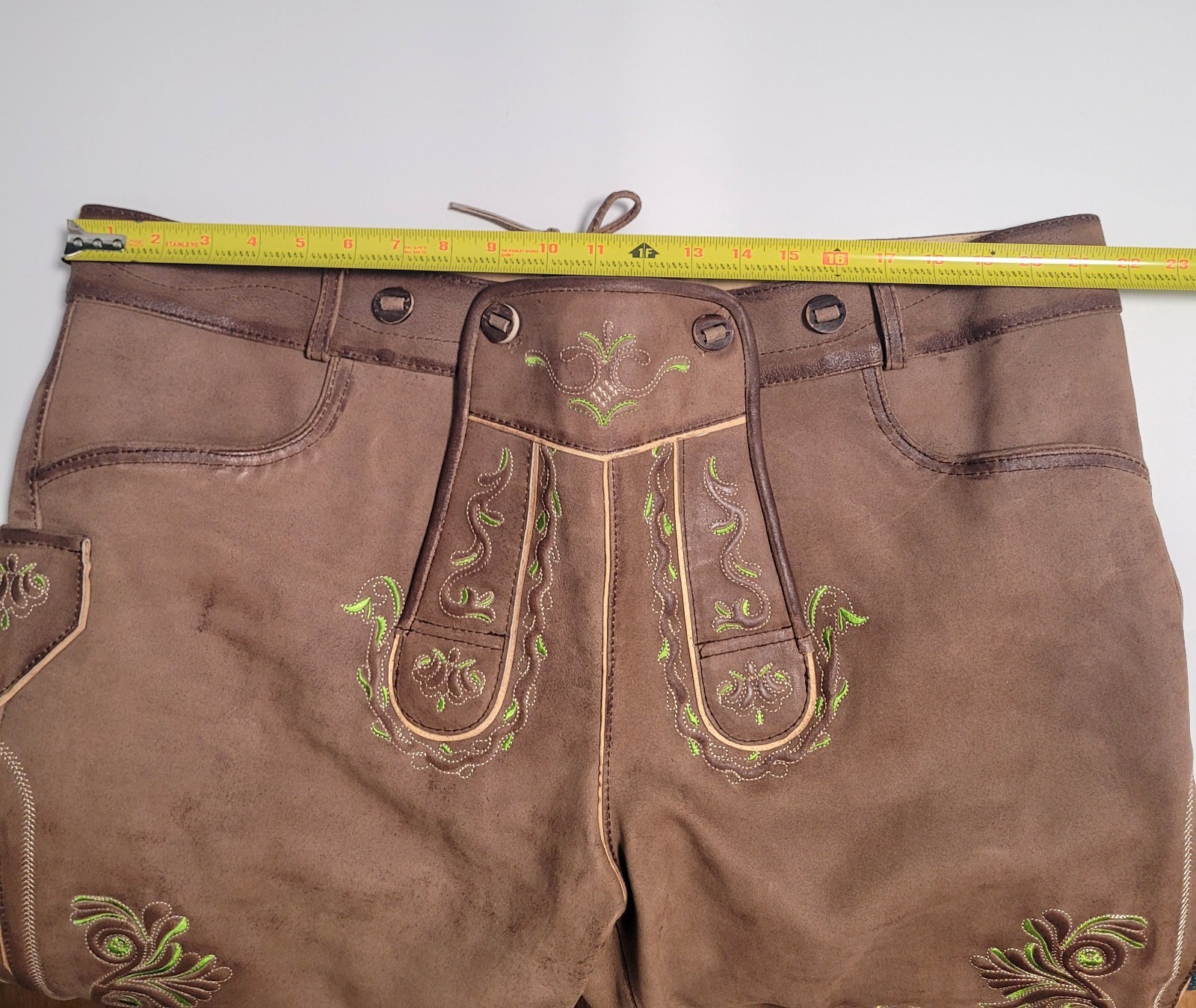 Lederhosen Shorts w/suspendes-Trachten Style-German-Oktoberfest Wear-Sz 60-READ