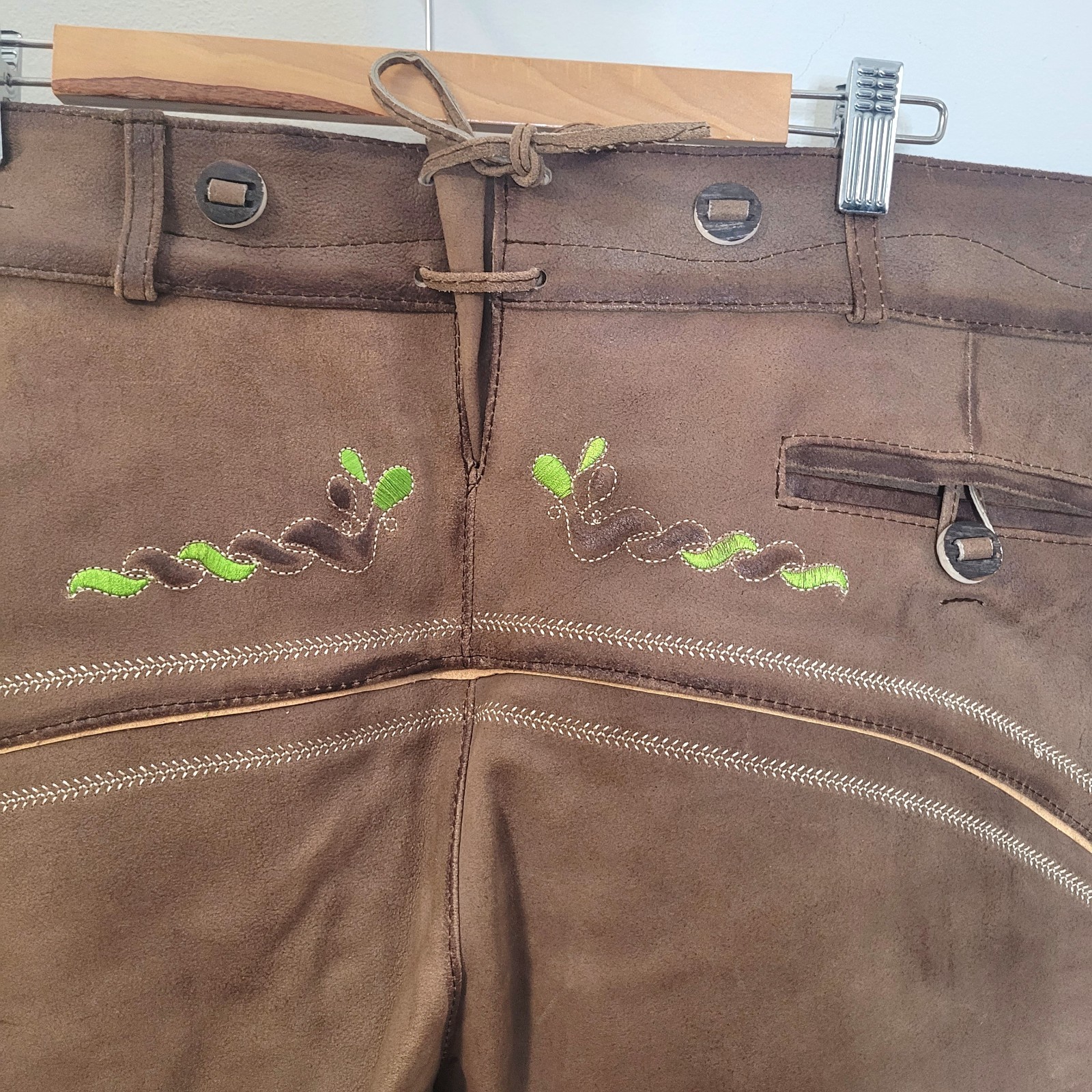 Lederhosen Shorts w/suspendes-Trachten Style-German-Oktoberfest Wear-Sz 60-READ