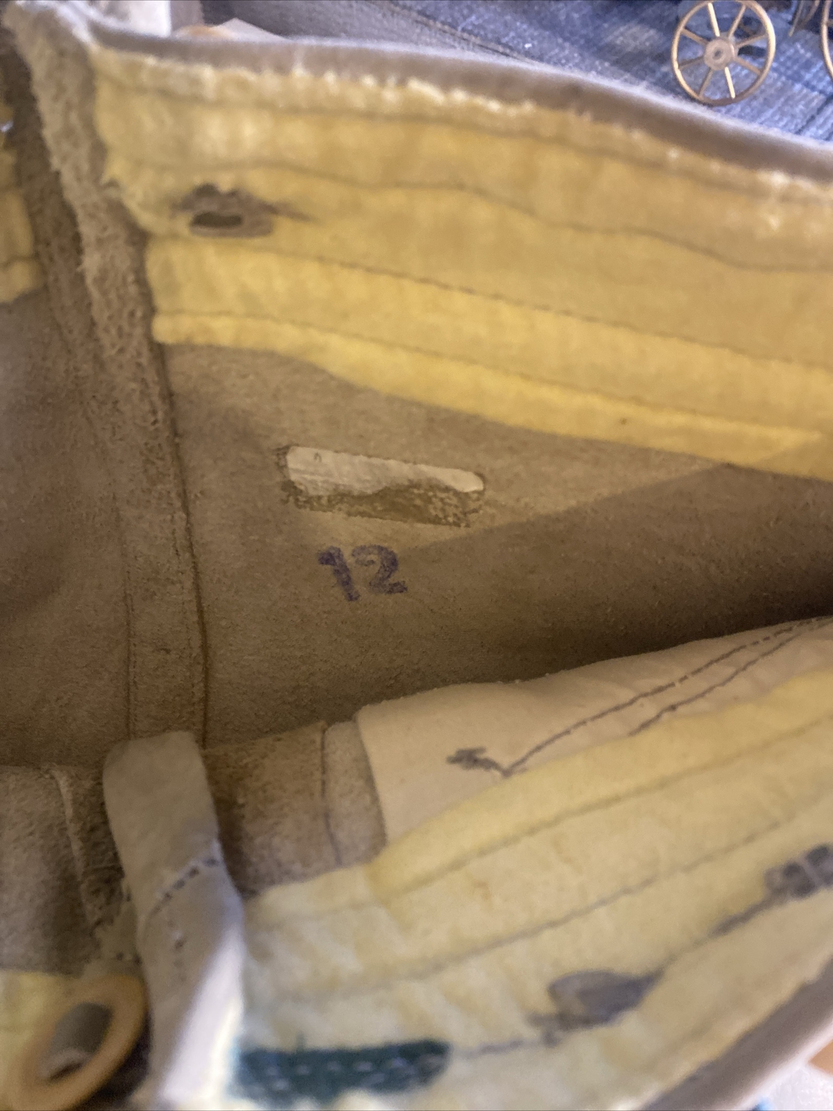 VTG German Lederhosen Size 46 Gray Suede Oktoberfest PLUS Boy’s 3brbb
