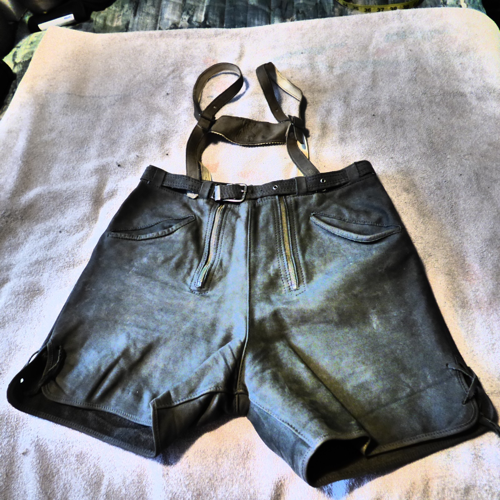 Vntage Bavarian Lederhosen men’s size 30 soft suede for your next Octoberfest