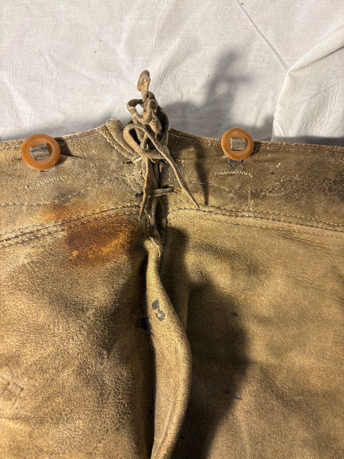 Vintage Lederhosen Suede Leather Shorts 38