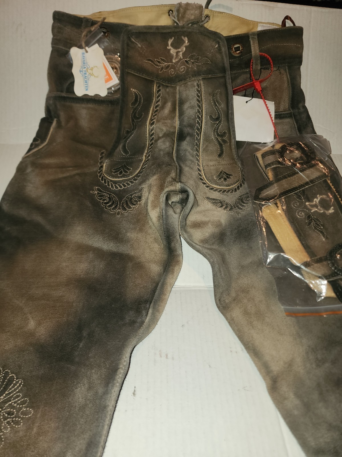 NEW Bavaria Trachten Lederhosen Size: 28