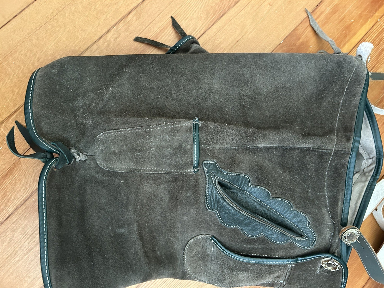 Vintage 1973 German Lederhose Shorts Men’s S Green-Gray Suede Oktoberfest