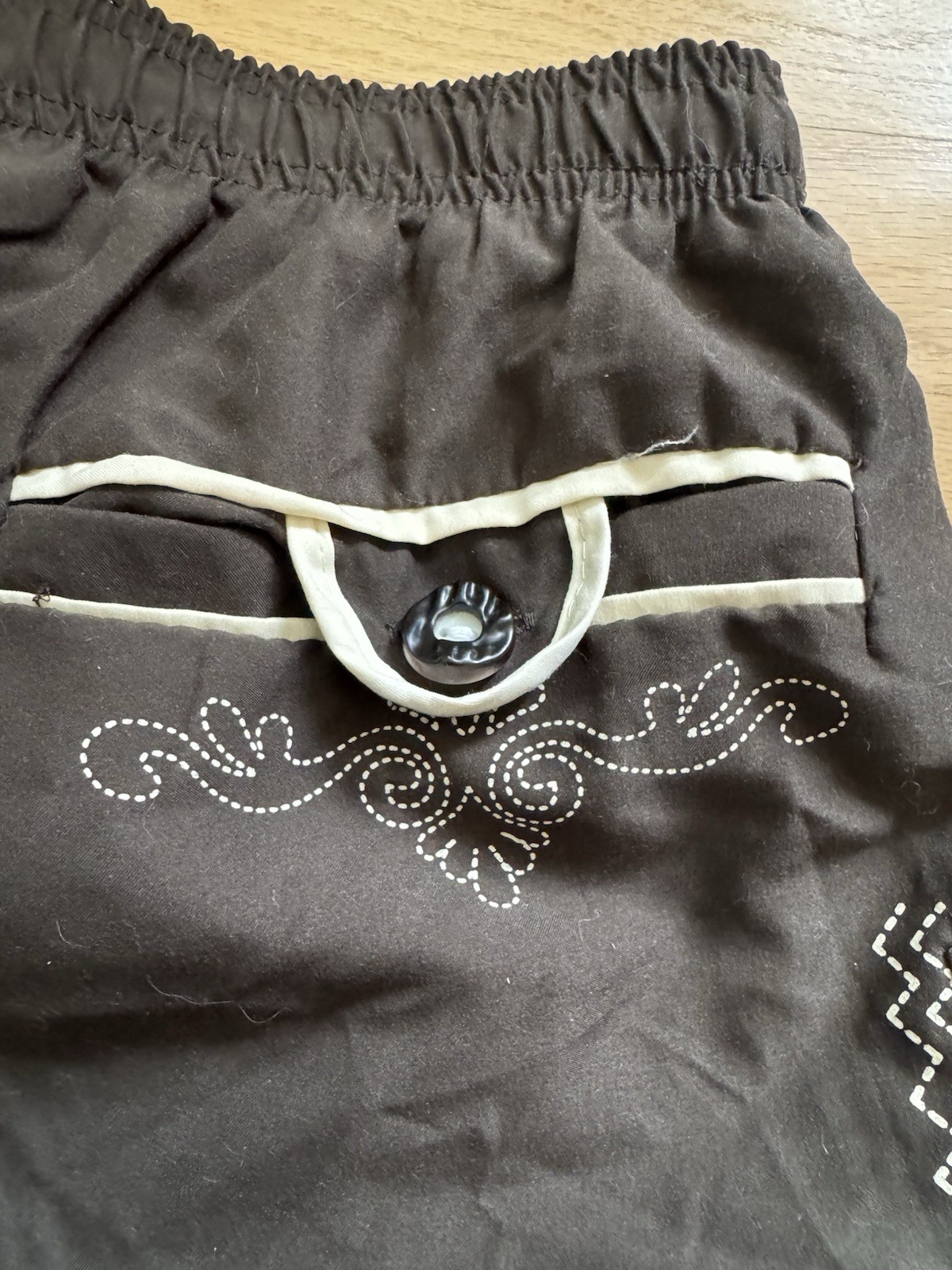Alpin de Suisse Men’s Oktoberfest Lederhosen Style Shorts Black Embroidered XXL