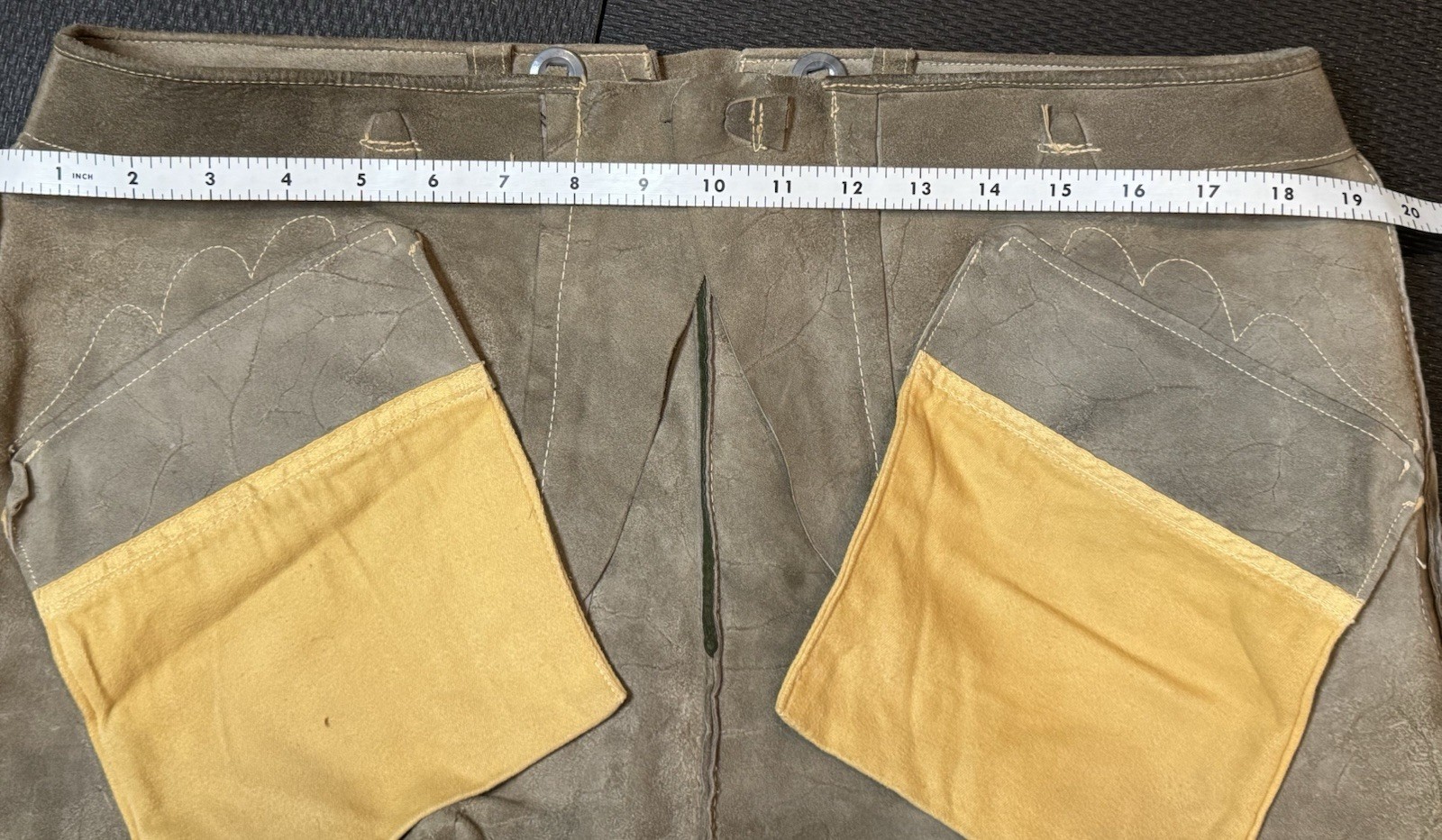 c1970’s Vintage Suede Leather Traditional German Lederhosen Shorts