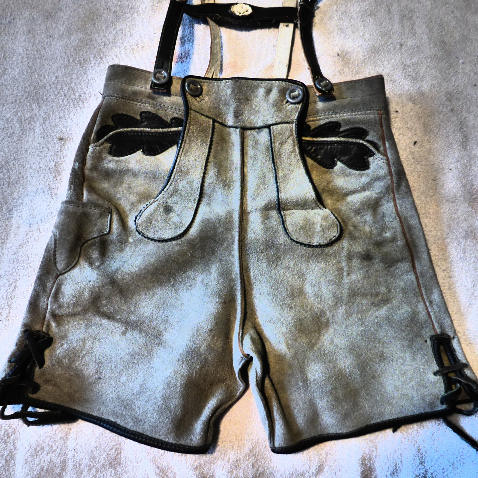 Vintage Bavarian Lederhosen Boys size 28-29 waist Octoberfest Must