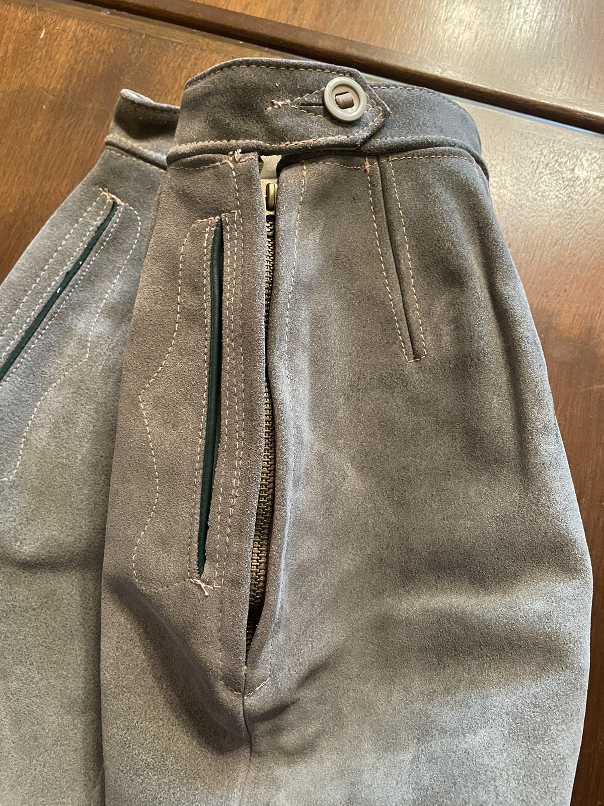 Vintage Lederhosen Gray & Green Leather Shorts EU Size 30 Oktoberfest Austria