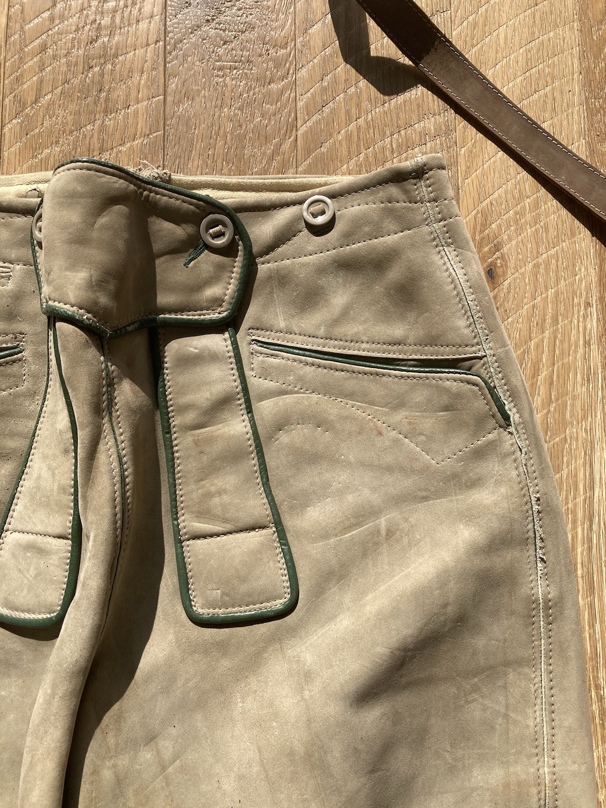 Authentic German Bavarian Leather Lederhosen w/ Suspenders Oktoberfest Sz 46