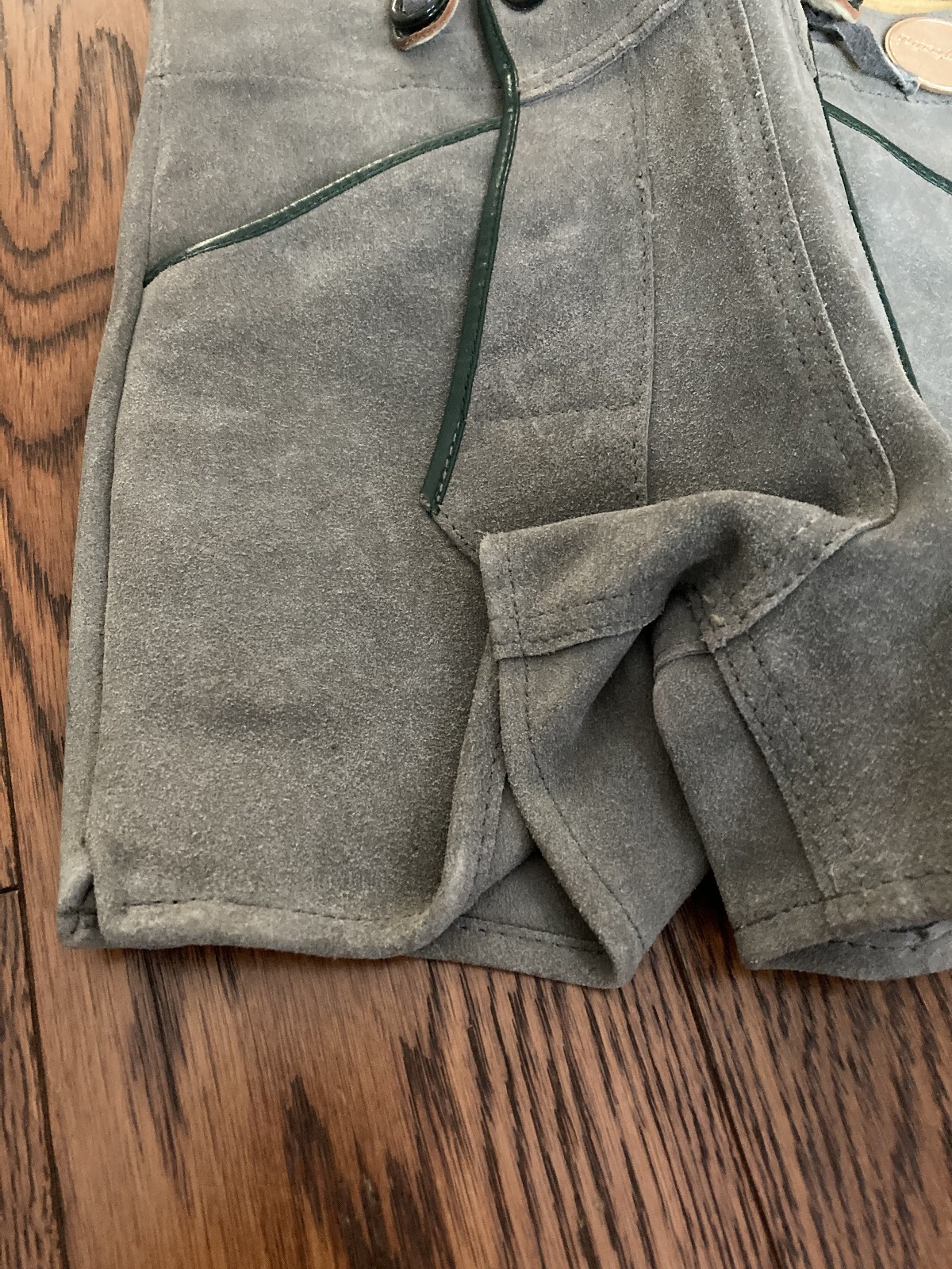 VINTAGE GERMAN TRACHTEN LEDERHOSEN OCTOBERFEST LEATHER SUEDE SHORTS CHILD