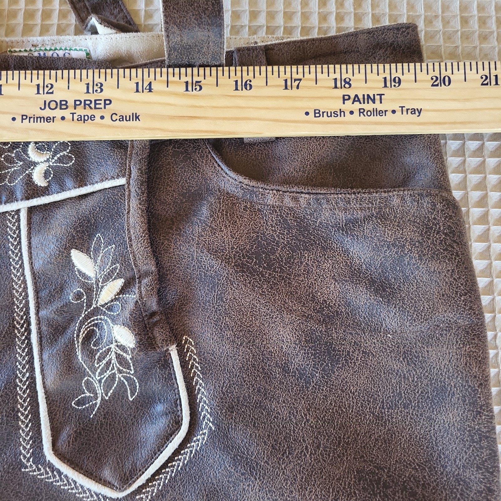 SMOG Men’s XL Brown Embroidered Lederhosen Bavarian Shorts Oktoberfest Munich