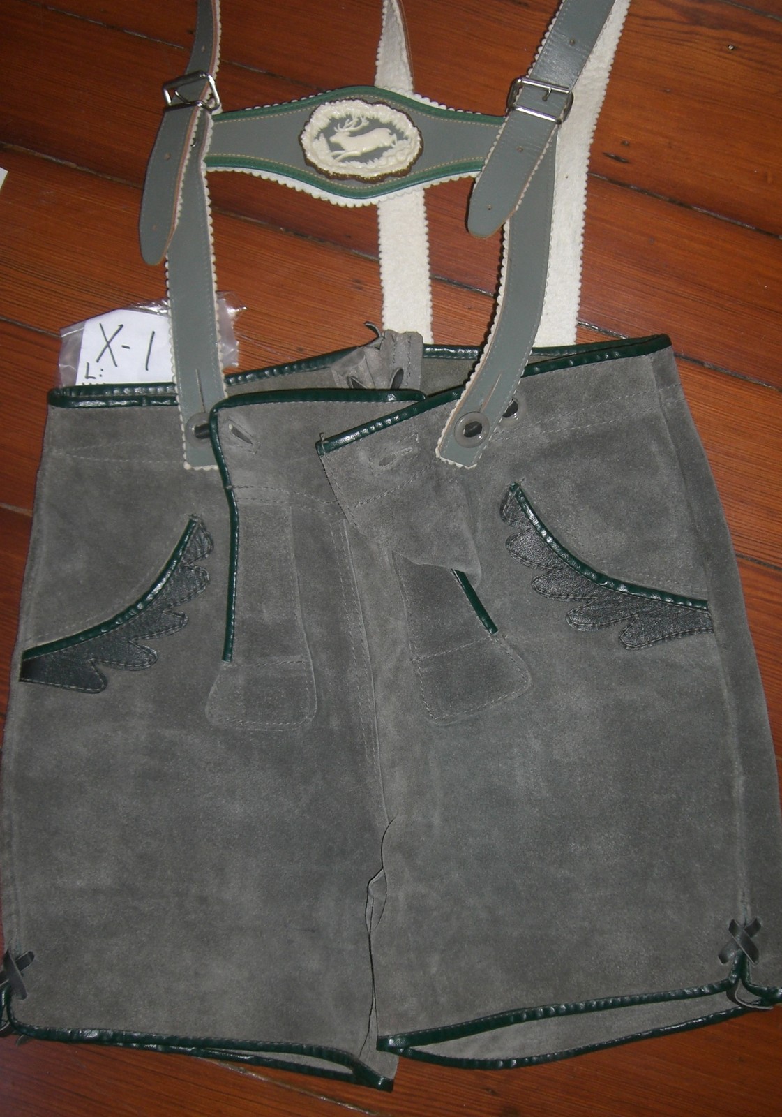 Vintage LEDERHOSEN LEATHER SHORTS SMALL SUEDE October Fest-X-1