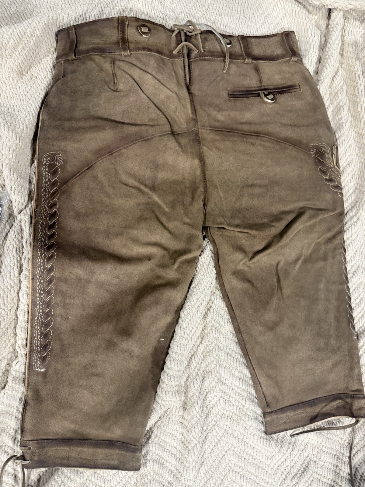 Bavarian Oktoberfest Lederhosen Leather German mens embroidery suspender. 32-33
