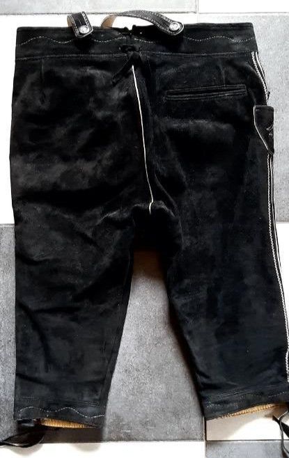 BECKERT MODELL Embroidered Black Oktoberfest Bavarian Short Pants (W- 90cm /35″)