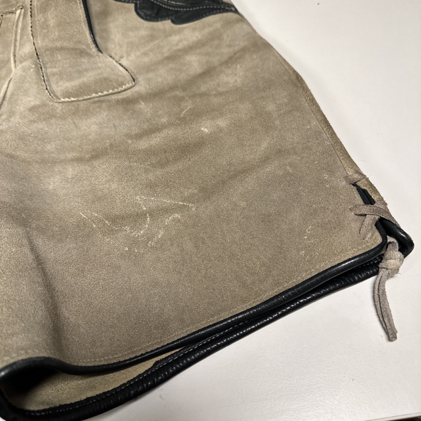Vintage German Lederhosen Grey Suede Shorts Oktoberfest Men’s 28 Inch Waist