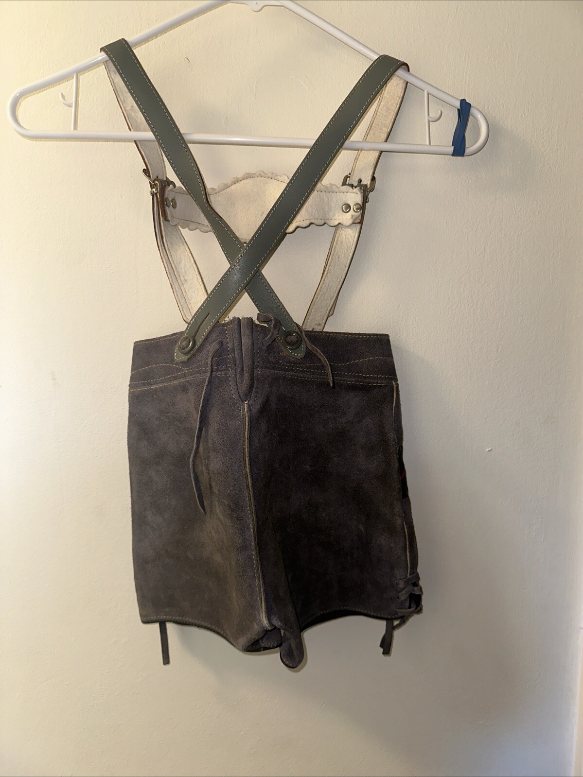 Vintage 1960s Bergfreund Boys Lederhosen Elk Leather German Shorts Sz 1 11″x9″