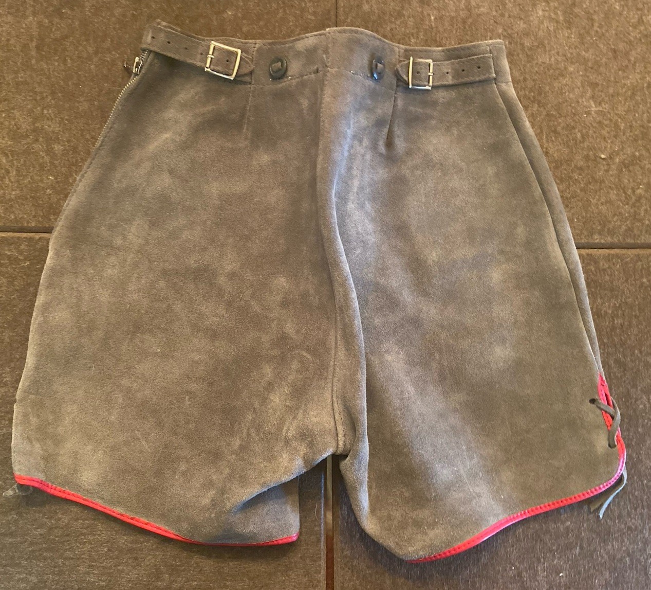 Vintage Suede Shorts Bavarian Lederhosen 13 inch Waist Heart Pockets Hot Buns