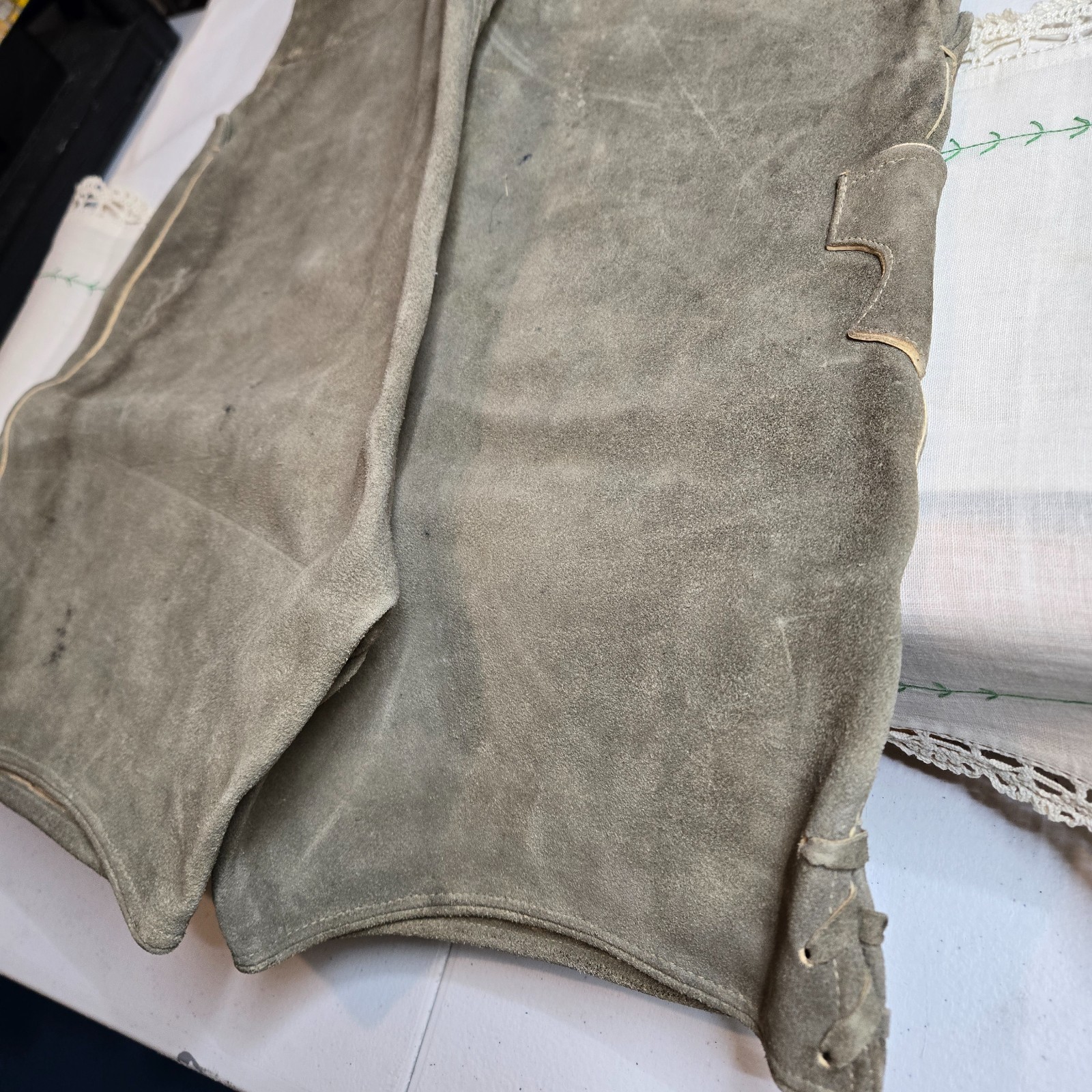 Lederhosen, thick leather material, Authentic
