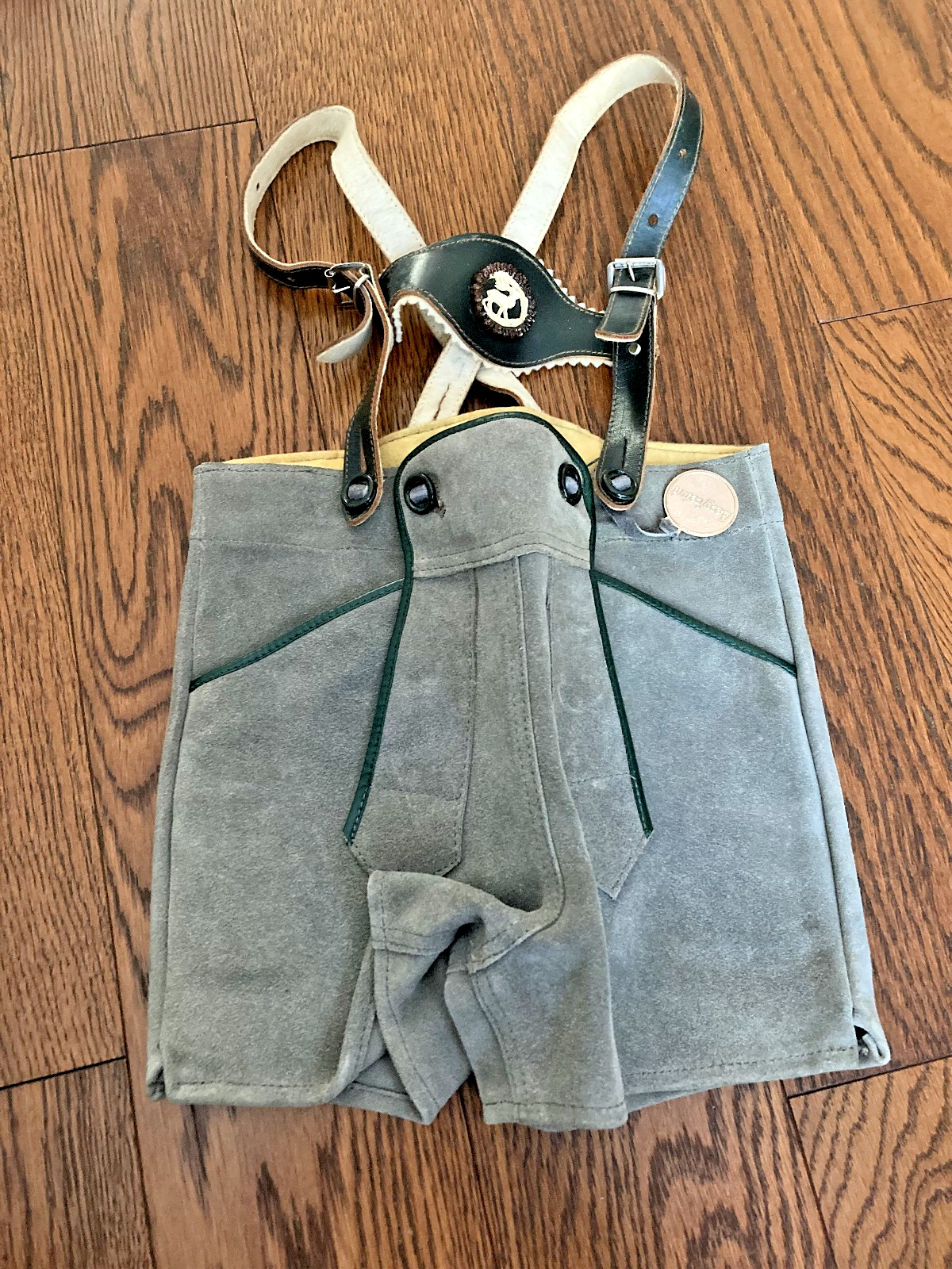 VINTAGE GERMAN TRACHTEN LEDERHOSEN OCTOBERFEST LEATHER SUEDE SHORTS CHILD