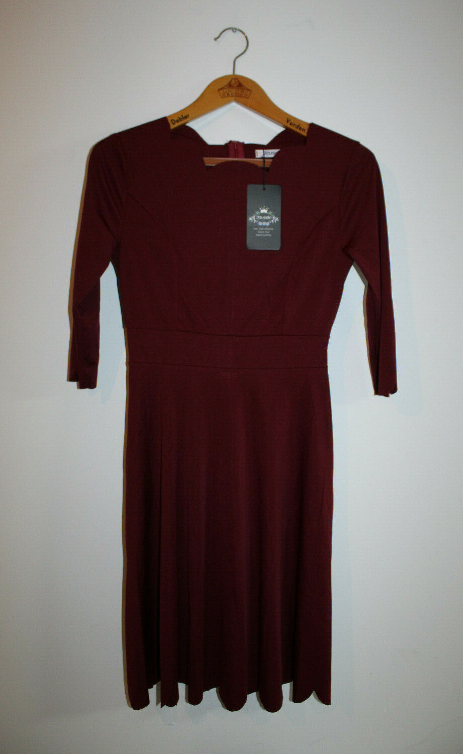 Women’s dress, Kojooin size S, red, 3/4 sleeve (F680-R38)