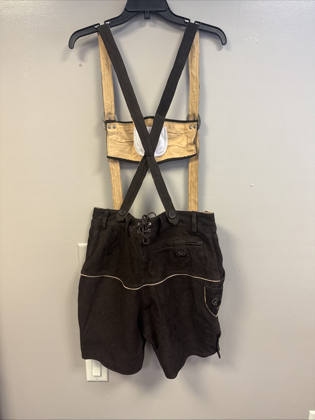NWT Chubbies Mens Medium Lederhosen Brown Suede Lamb Leather German Oktoberfest