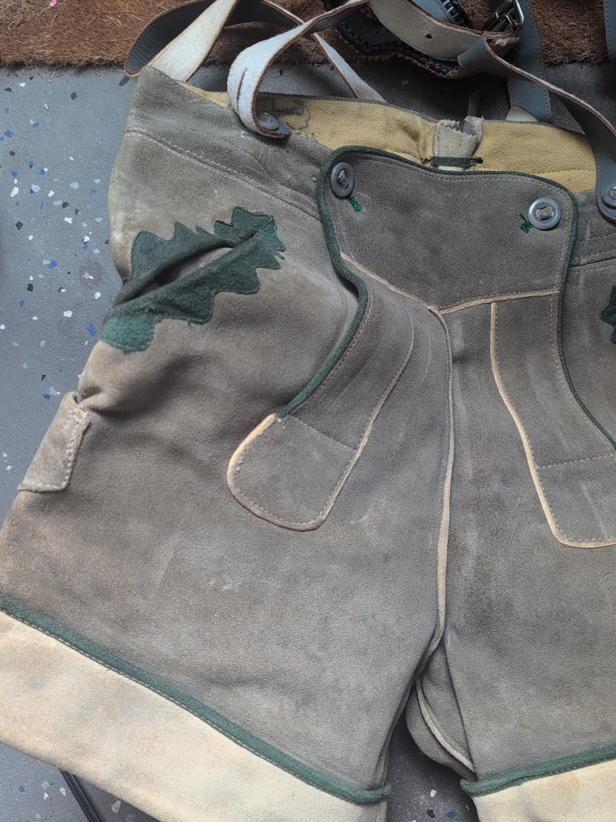 Vintage Bergfreund German Lederhosen Grey Suede Shorts Oktoberfest Men’s 48