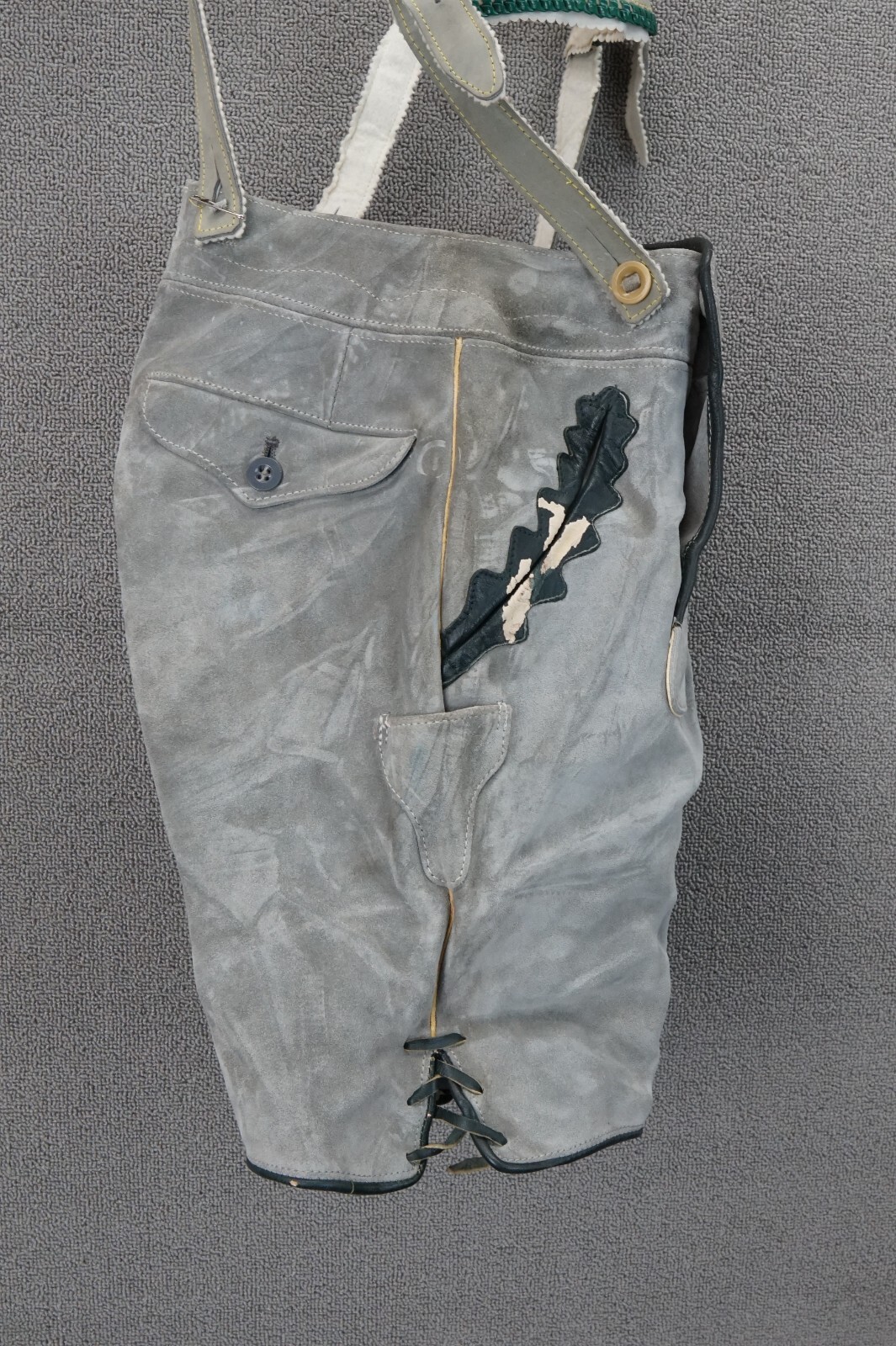 Vintage Lederhosen Shorts Size 32 Green Leather Oktoberfest Costume