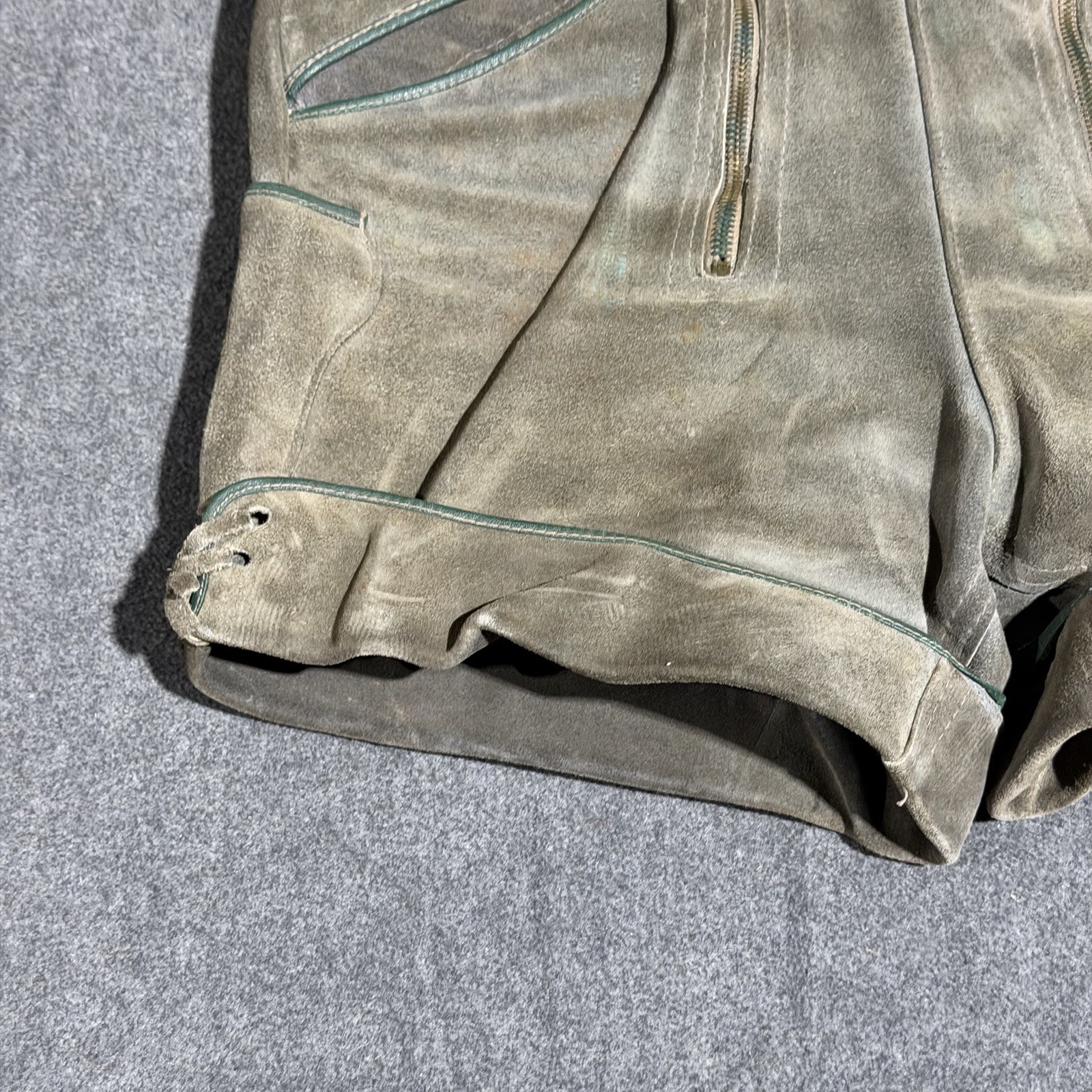 Vintage German Lederhosen Suede Leather Shorts 30 Waist Alpine Drop Front Green