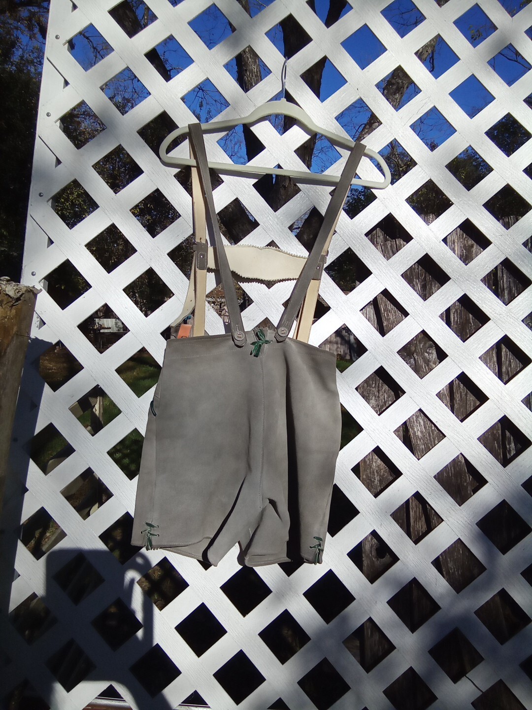 VINTAGE West Germany Lederhosen Oktoberfest Size. 12 Leather Shorts Suspen