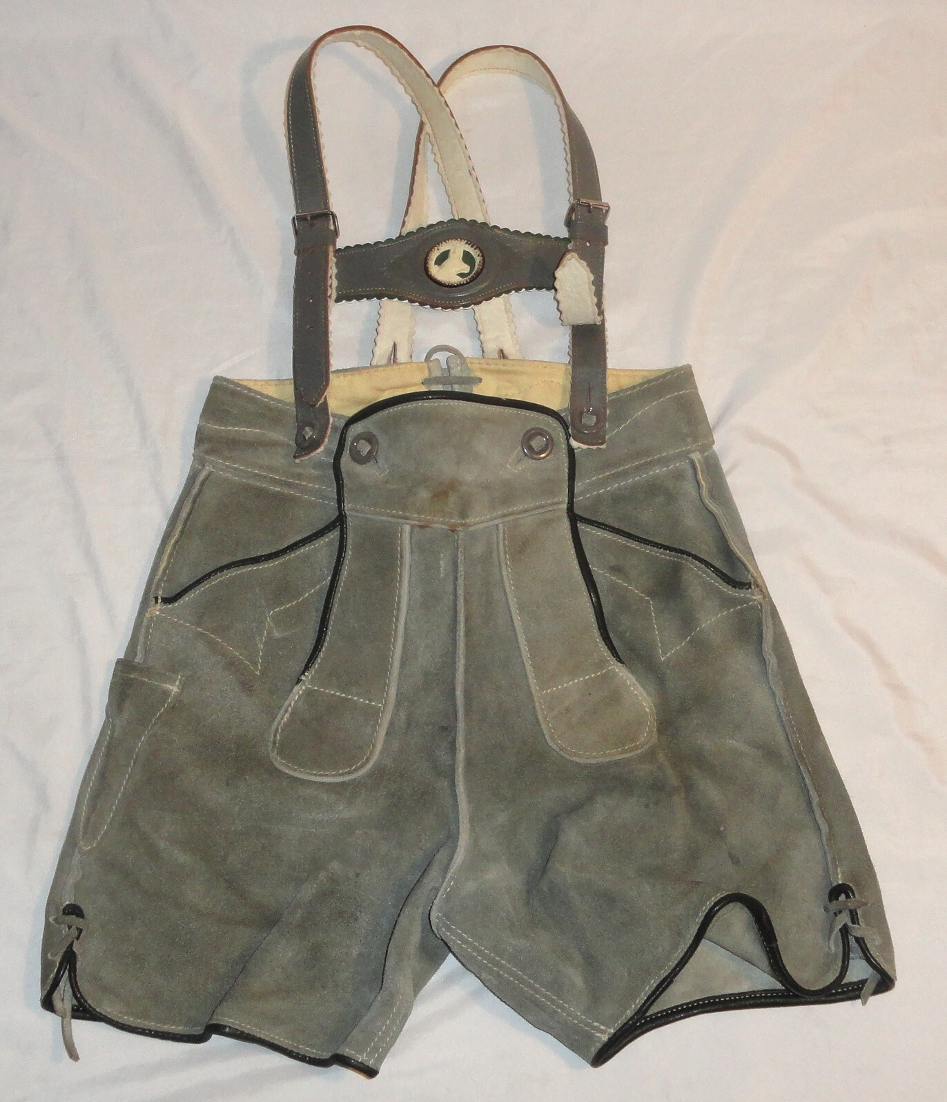 Vintage Raka German Size 10 Small Leather Suede Lederhosen Shorts & Suspenders
