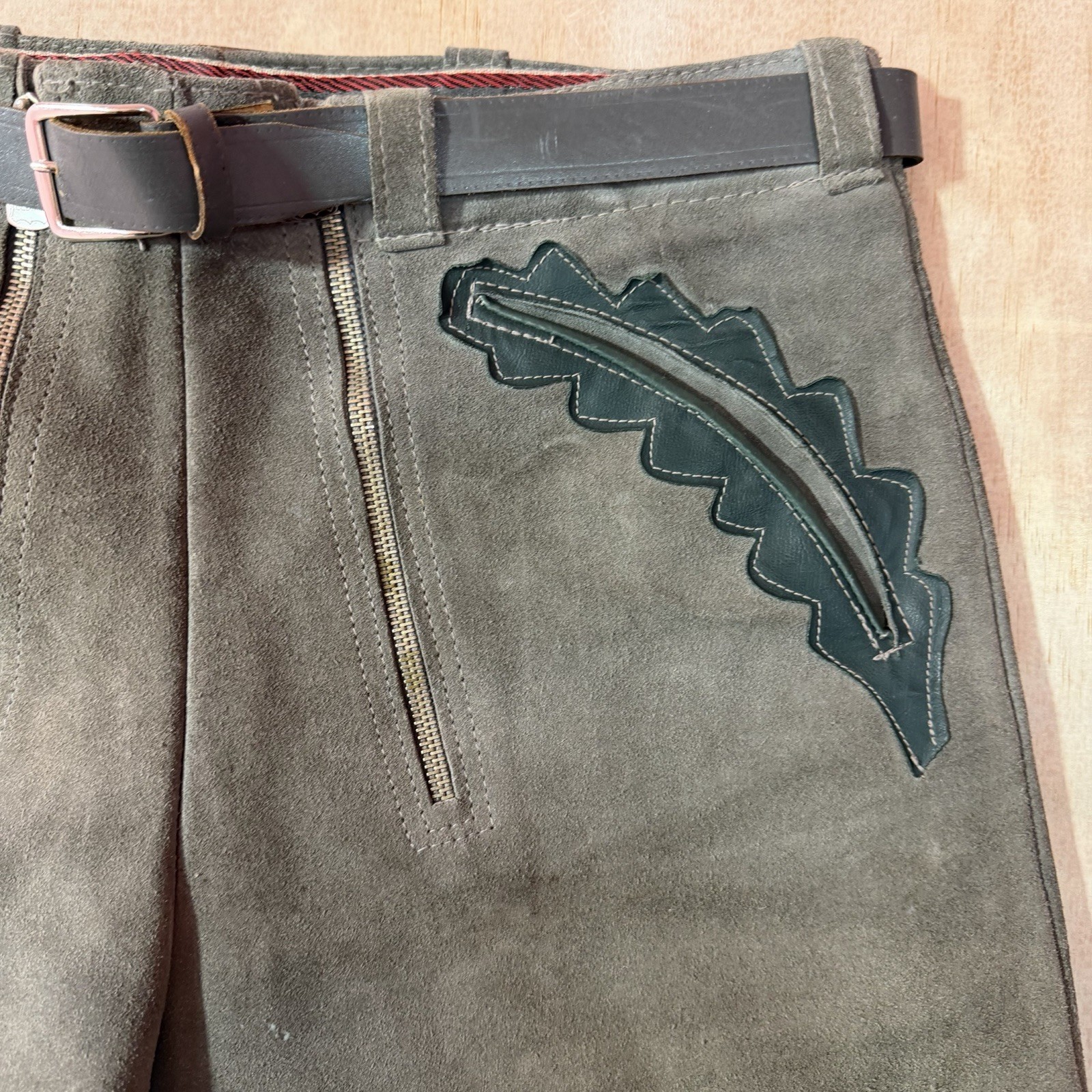 Vintage German Lederhosen Grey Green Suede Shorts Oktoberfest Men’s 29in Waist
