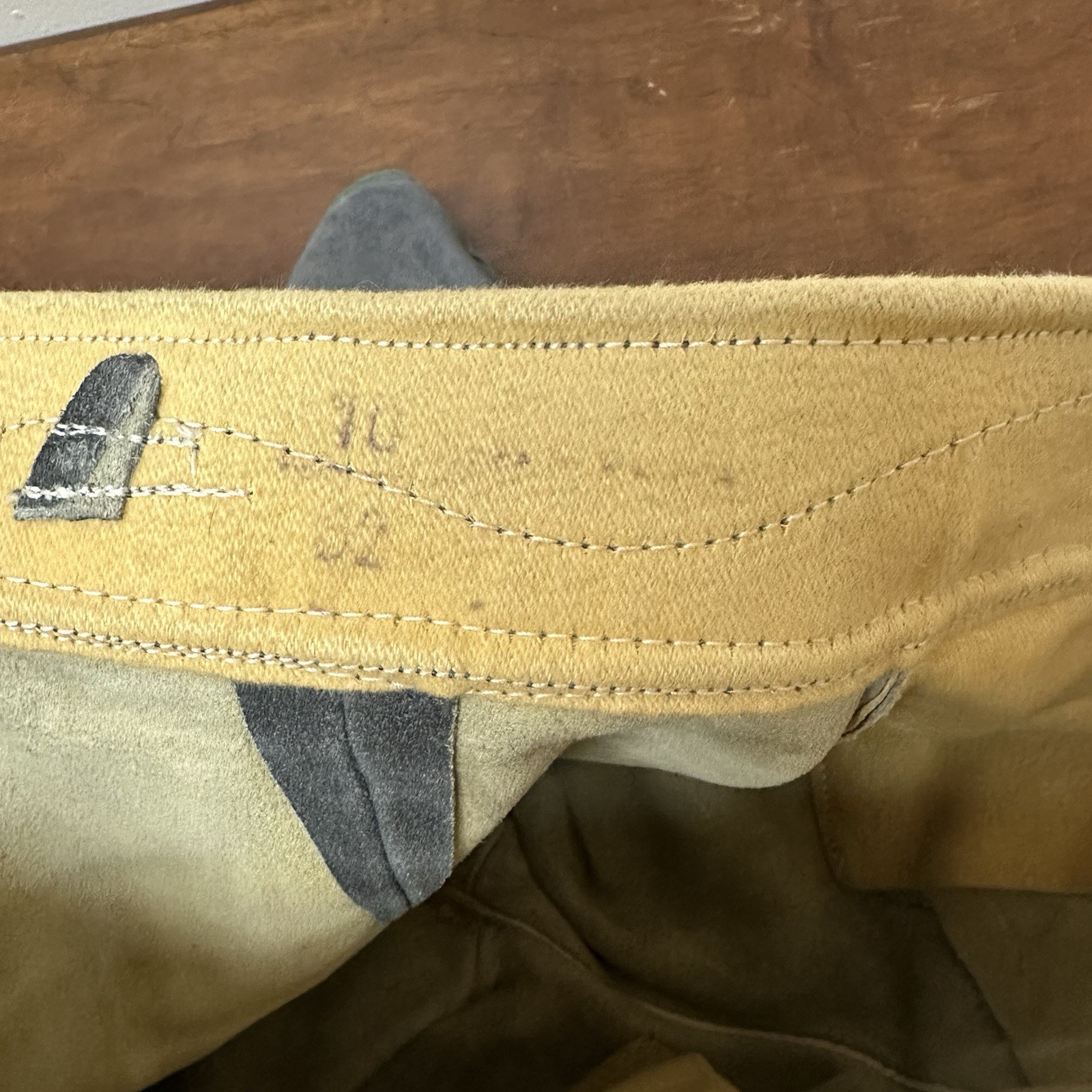 Authentic Vintage Lederhosen Oktoberfest Suede Leather Shorts 29″ Waist