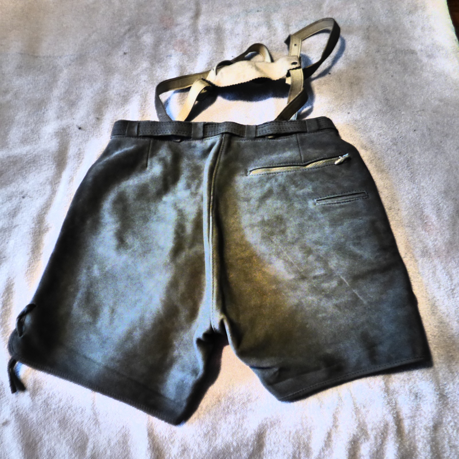 Vntage Bavarian Lederhosen men’s size 30 soft suede for your next Octoberfest