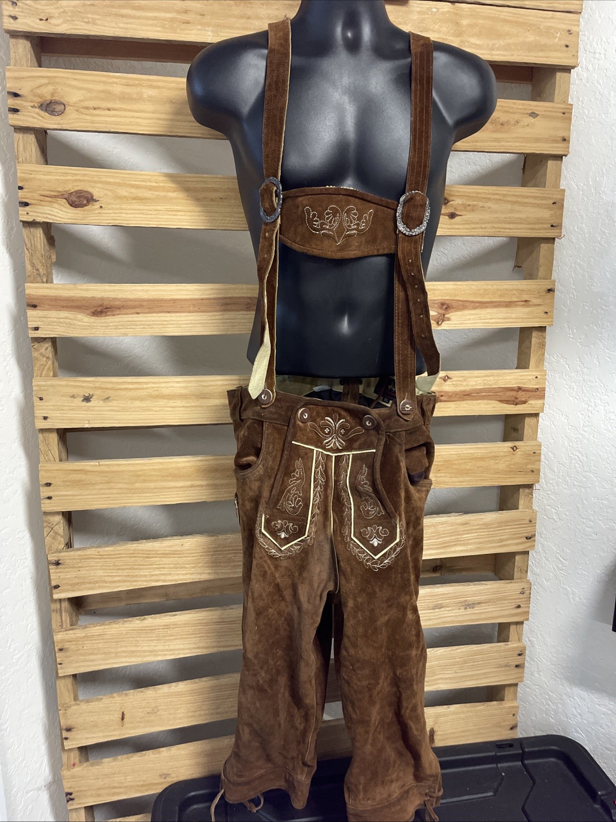 Oktoberzauber Lederhosen XL Leather Shorts German Oktoberfest Beerfest KG JD
