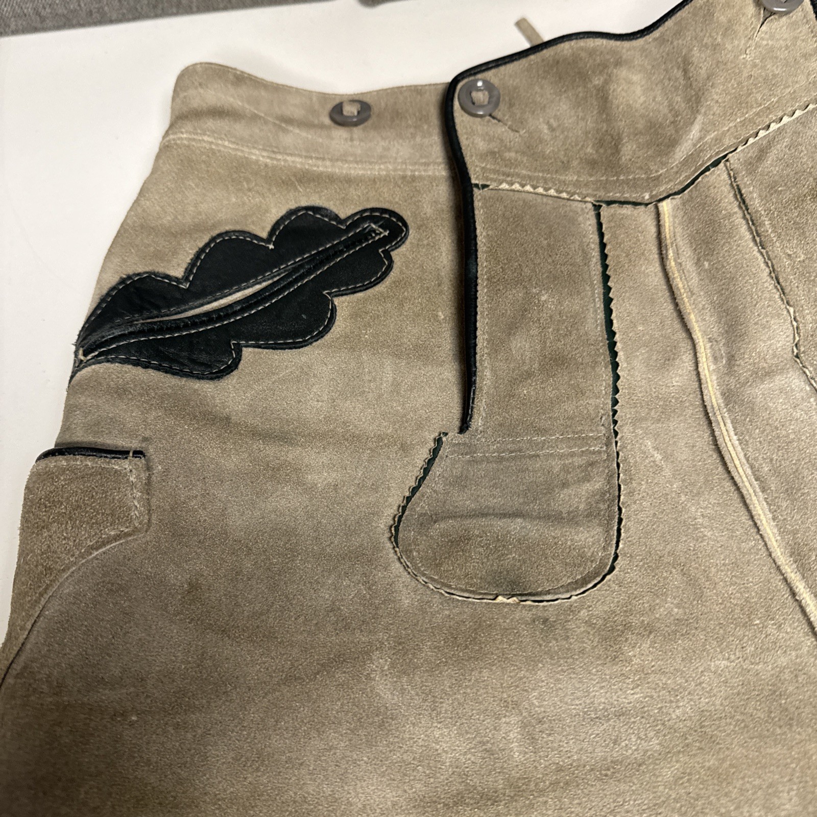 Vintage German Lederhosen Grey Suede Shorts Oktoberfest Men’s 28 Inch Waist