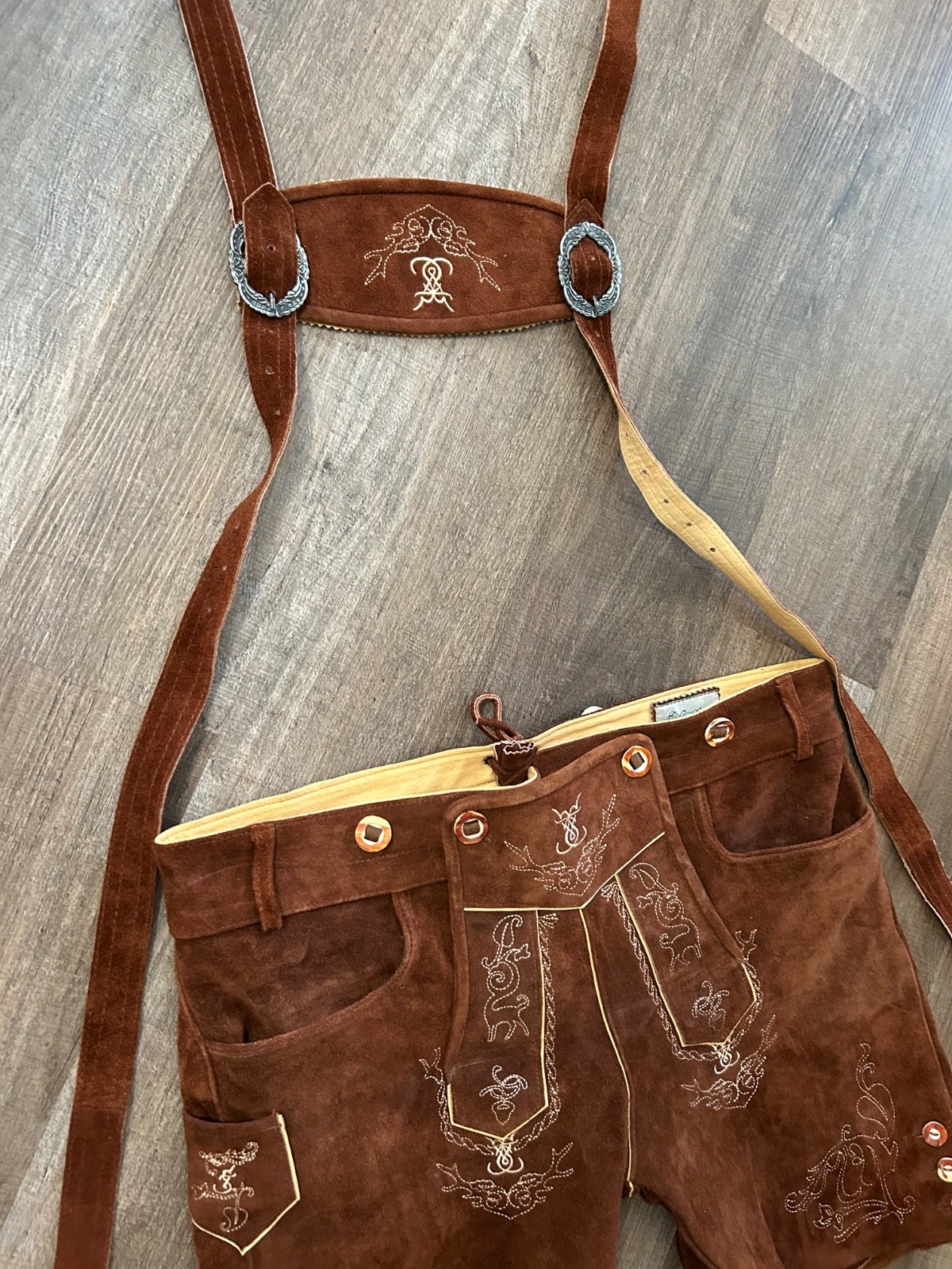 Schoneberger EUC brown suede Bavarian Oktoberfest lederhosen shorts 38