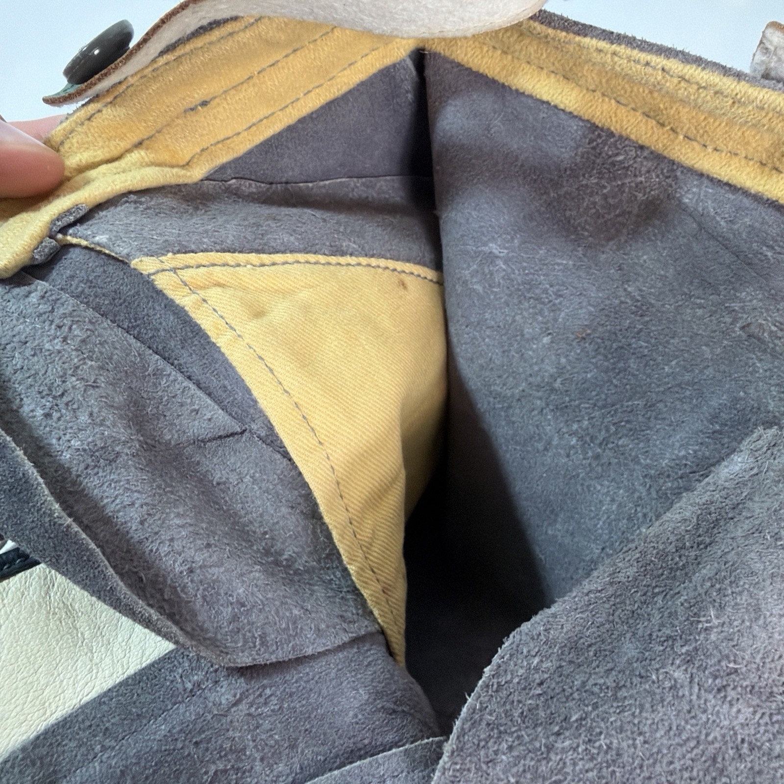 Vintage Lederhosen Authentic Suede Leather German Shorts Wmn Child 10,5in waist