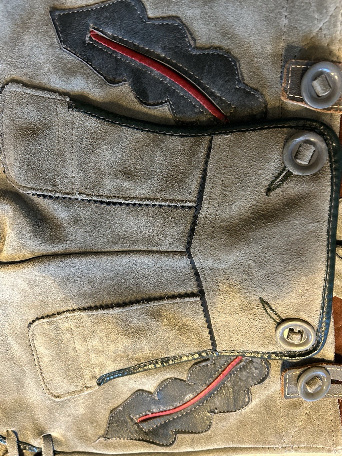 Vintage 1960s Bergfreund Boys Lederhosen Elk Leather German Shorts Sz 10”x 9”.