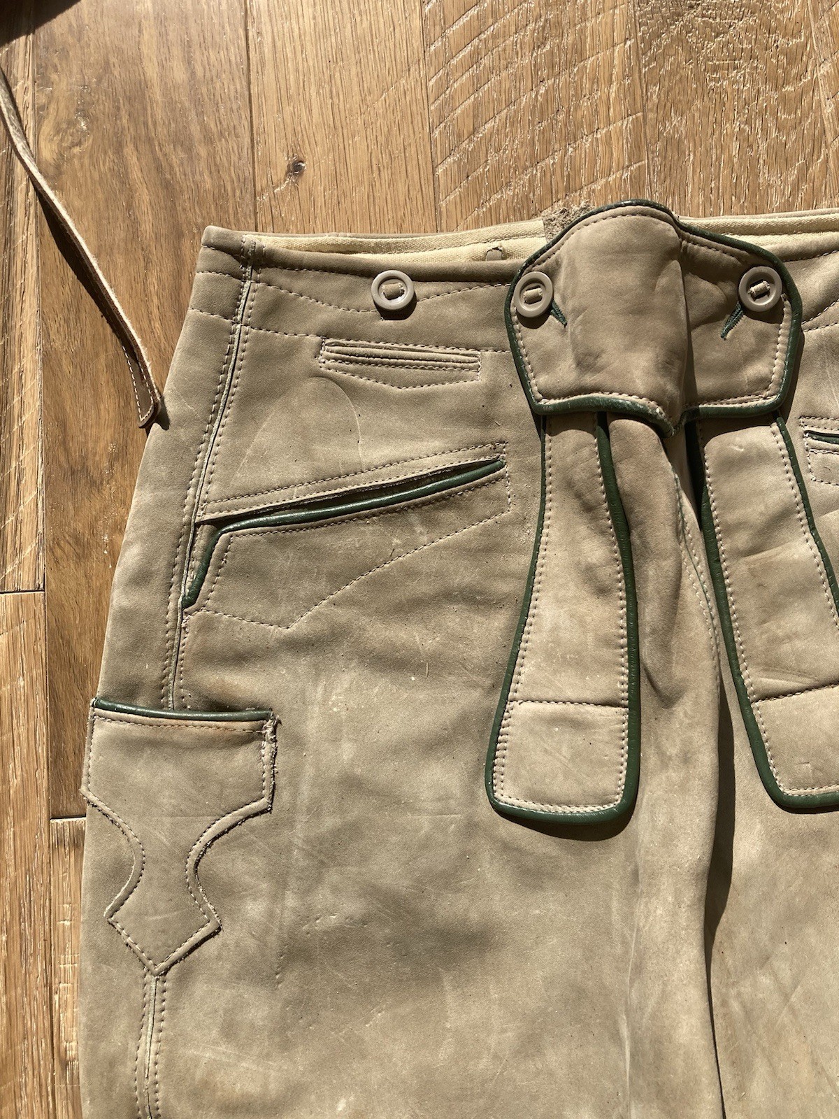 Authentic German Bavarian Leather Lederhosen w/ Suspenders Oktoberfest Sz 46
