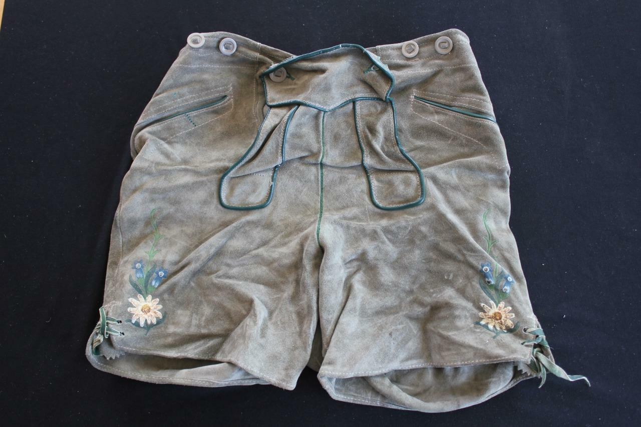 VINTAGE 1970’S GRAY GREEN SUEDE AUTHENTIC SUEDE LEDERHOSEN SHORTS SIZE 28″ WAIST