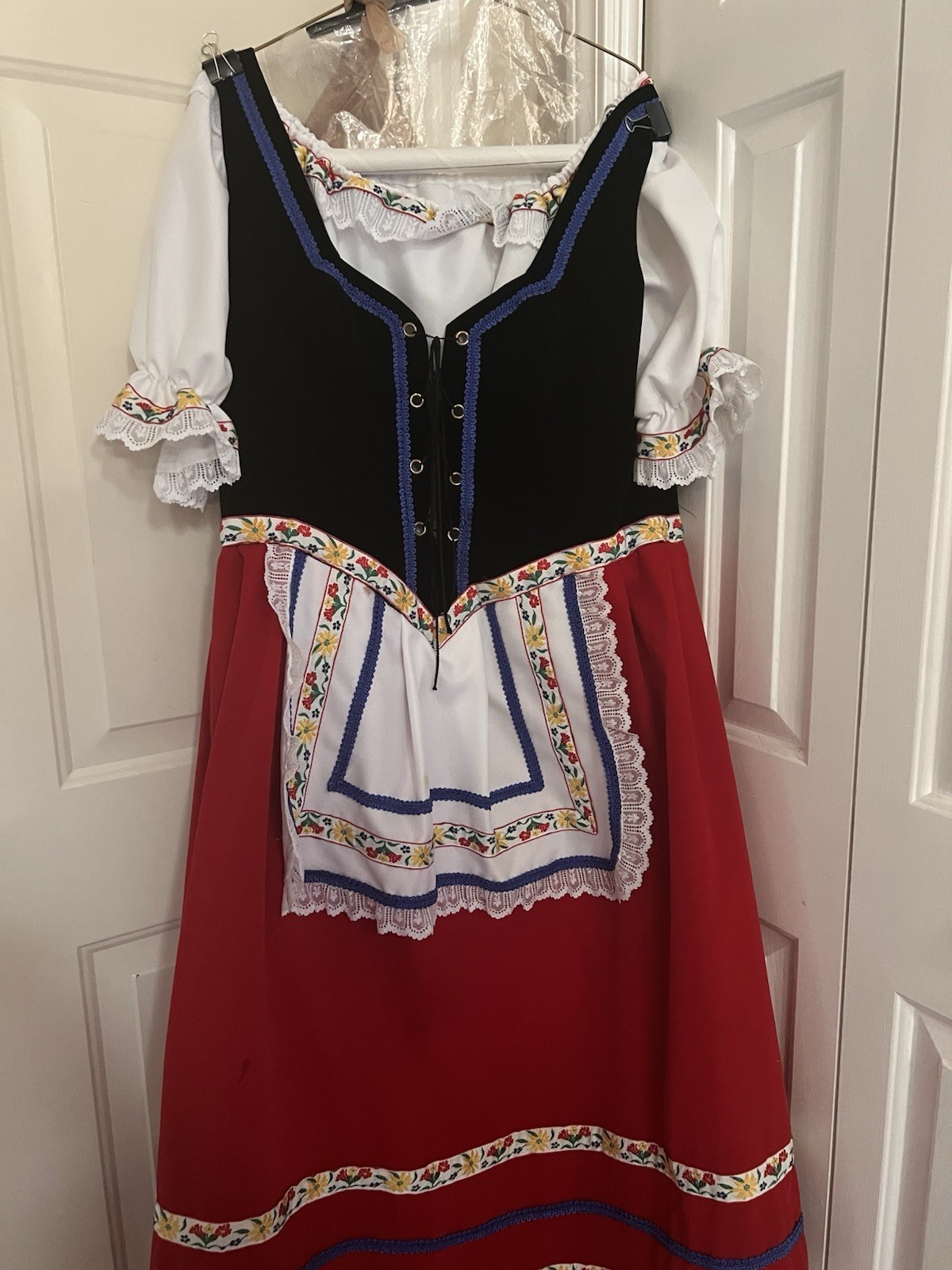 Bavarian/ Ukrainian/ Polish Oktoberfest Authentic Costume Sz 2X