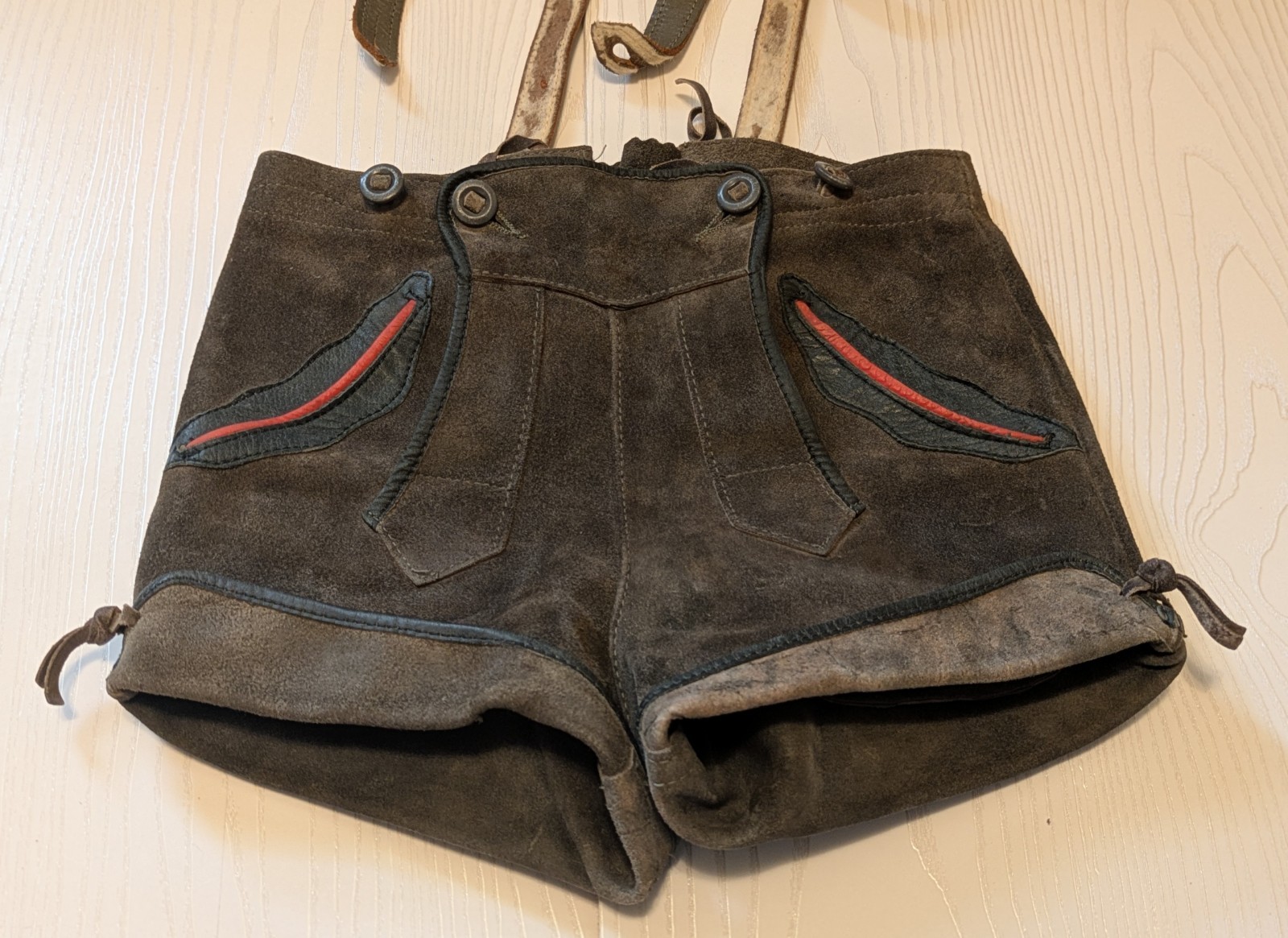 Children’s Lederhosen And Suspenders Leather/Suede Octoberfest German, Read Desc