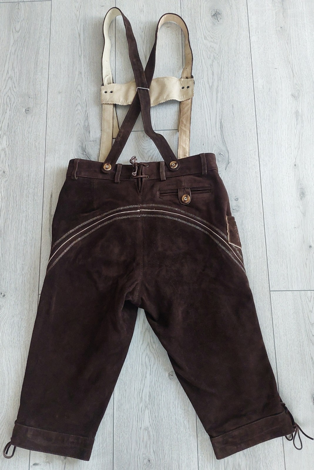 Bavarian Lederhosen LIVERGY, Shorts Leather, size EU 48, US – M , used, Pakistan